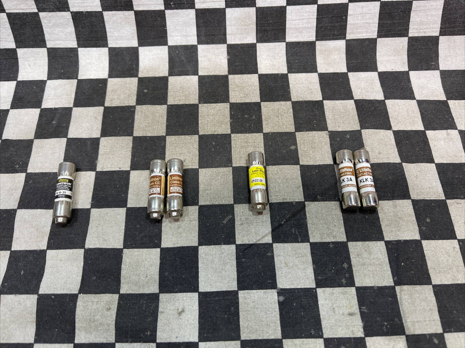 LITTELFUSE KLK-3A and LP-CC-25 and KTK-R-1/2 and KTK-R-25, LOT OF 6#W1V