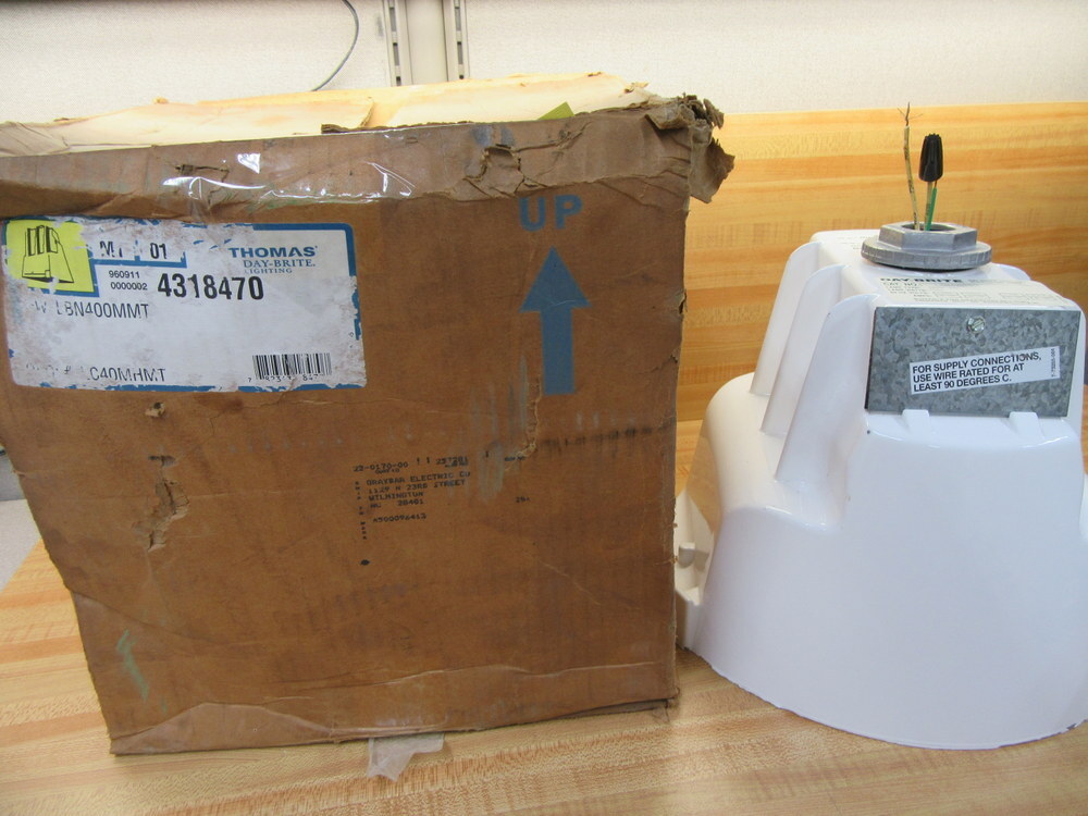 Philips/Thomas Day-Brite LBN400MMT HID Fixture Fitting