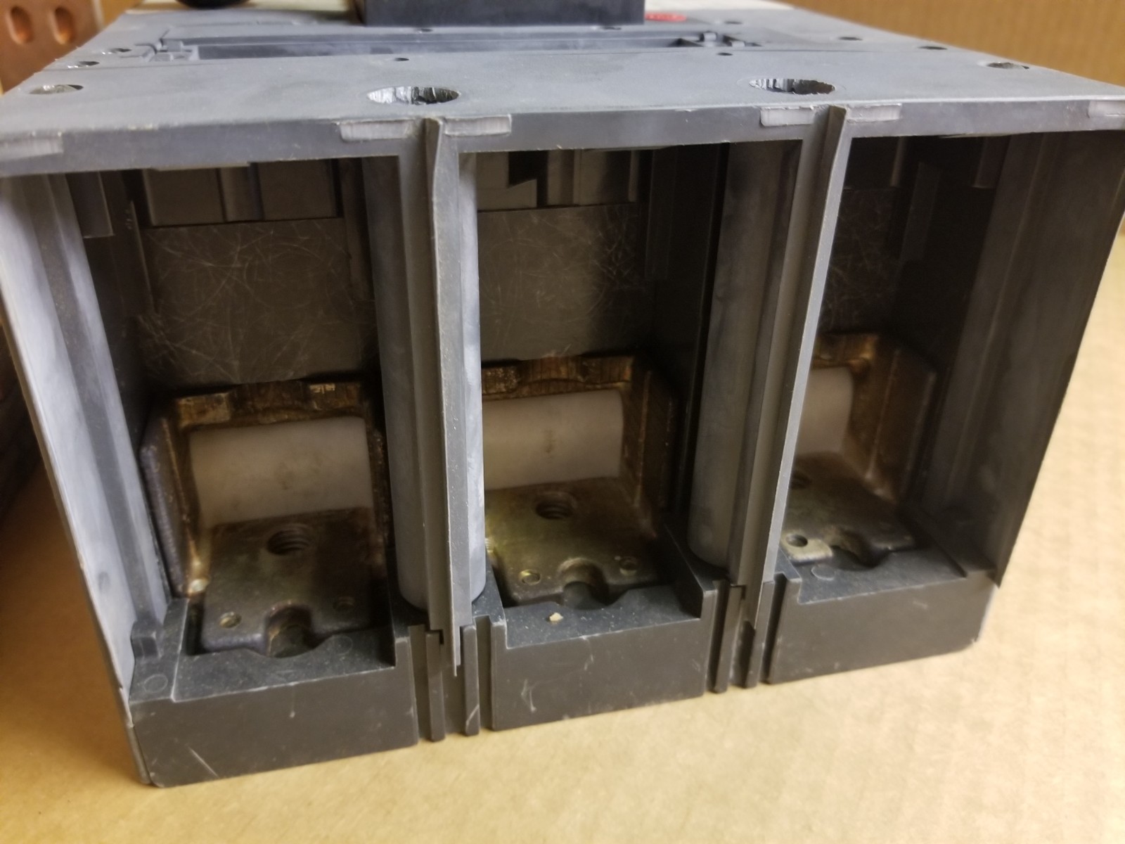 GE Spectra RMS Circuit Breaker SKHA36AT1200 Model No. 1 1200A 600VAC 52091WVS
