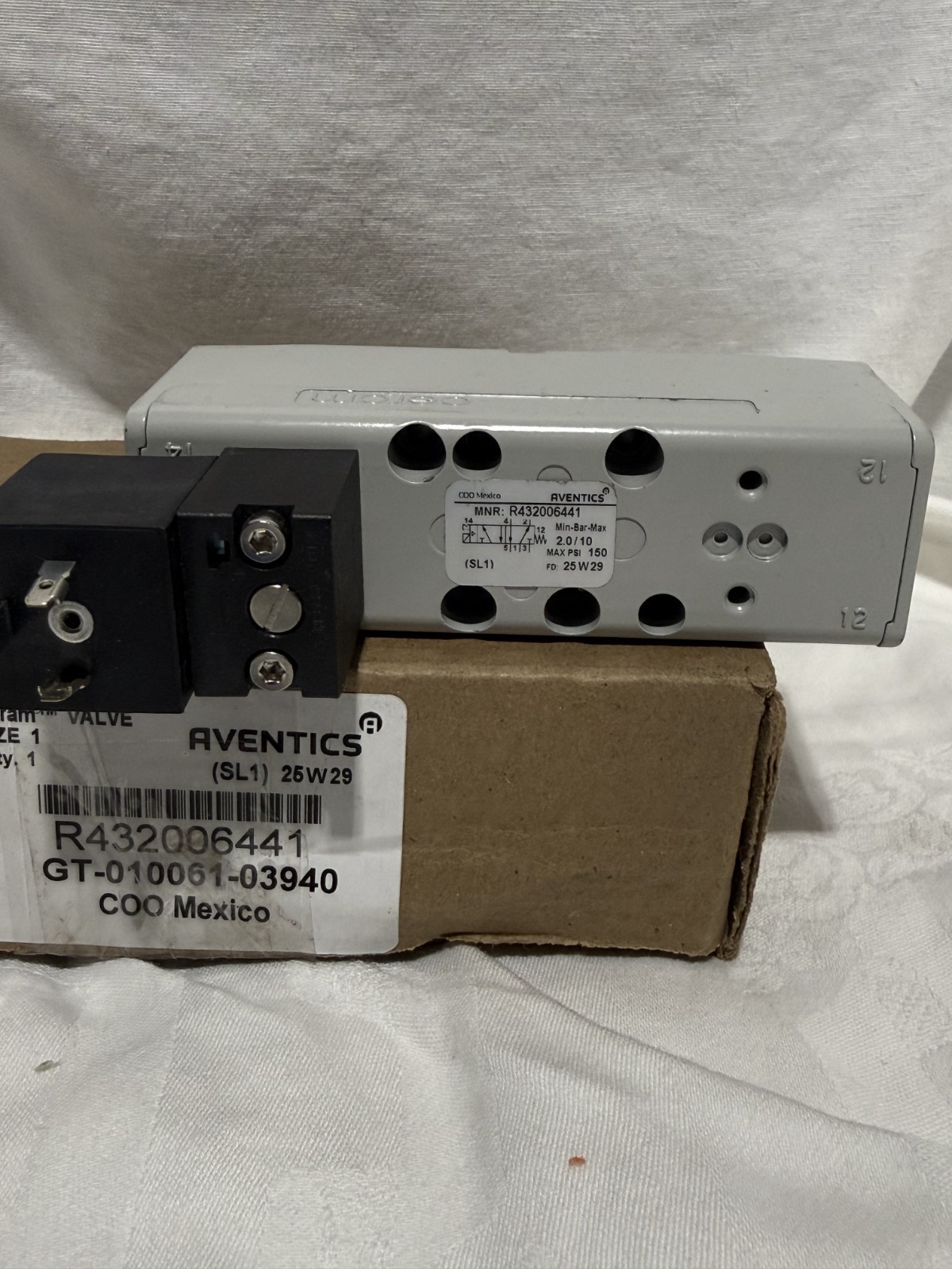 Aventics R432006441 Ceram Valve Size 1 Solenoid 24VDC GT-010061-03940 Rexroth Ne
