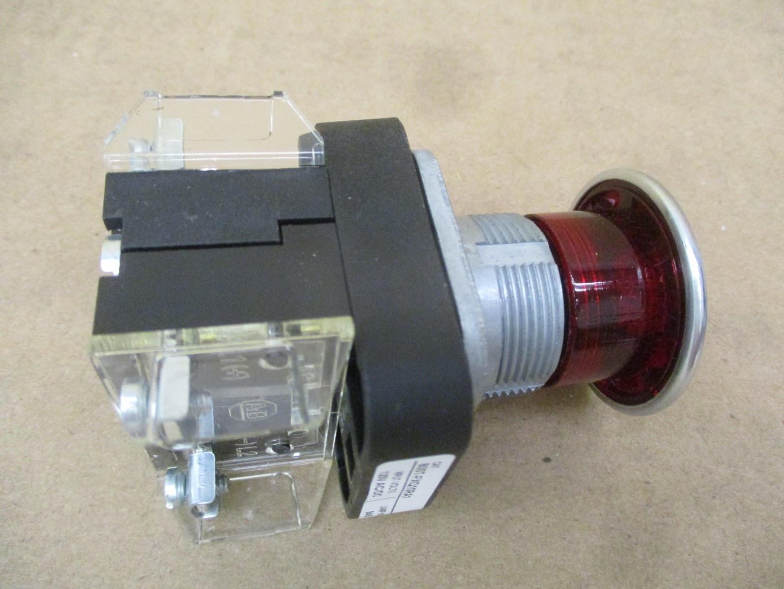 New Open Box Allen-Bradley 800T-FXQ10RA1 2 Position Push Button 52764DN