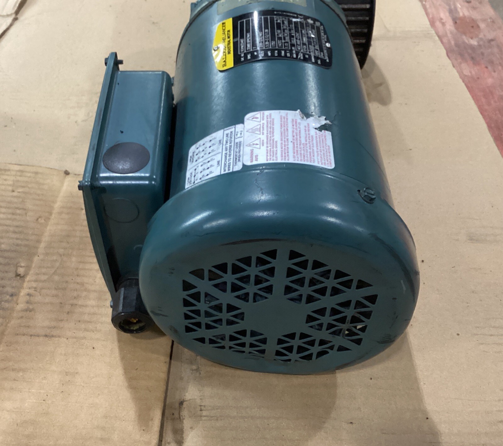BALDOR RELIANCE 1HP MOTOR VUHM3546T W/23S30R TIGEAR GEARBOX #808KN