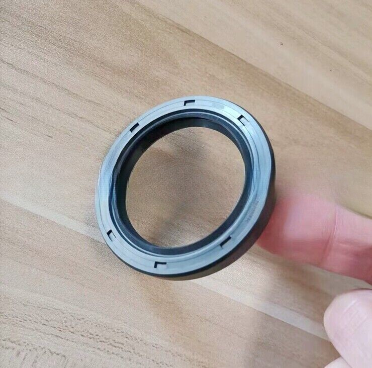 QTY:1 NEW FOR NOK AG1676A VC30*45*6 skeleton oil seal