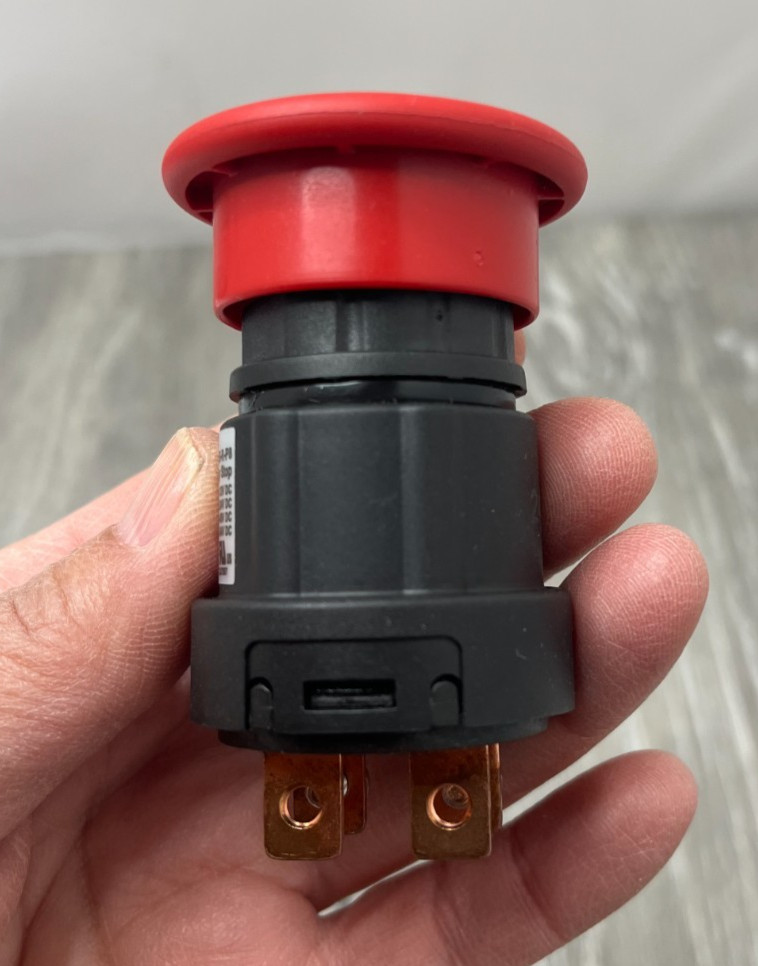 SUNS PP22-ES-R-P8 22mm Emergency Stop Switch Push/Pull
