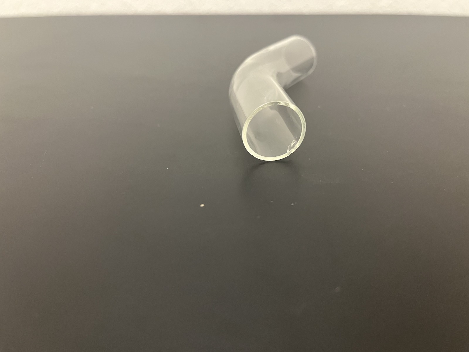 VirTis 3/4″ x 3/4″ 45 deg Glass Adapter for Dryer Flask Lid, Short, 1/PK