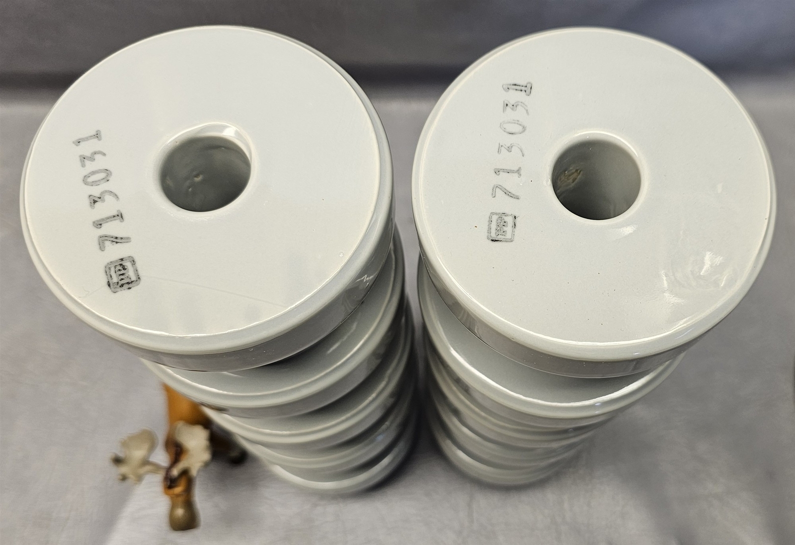 PP Inc 3-9/16″ Stackable Insulator 713031 High Voltage Porcelain Lot of 10