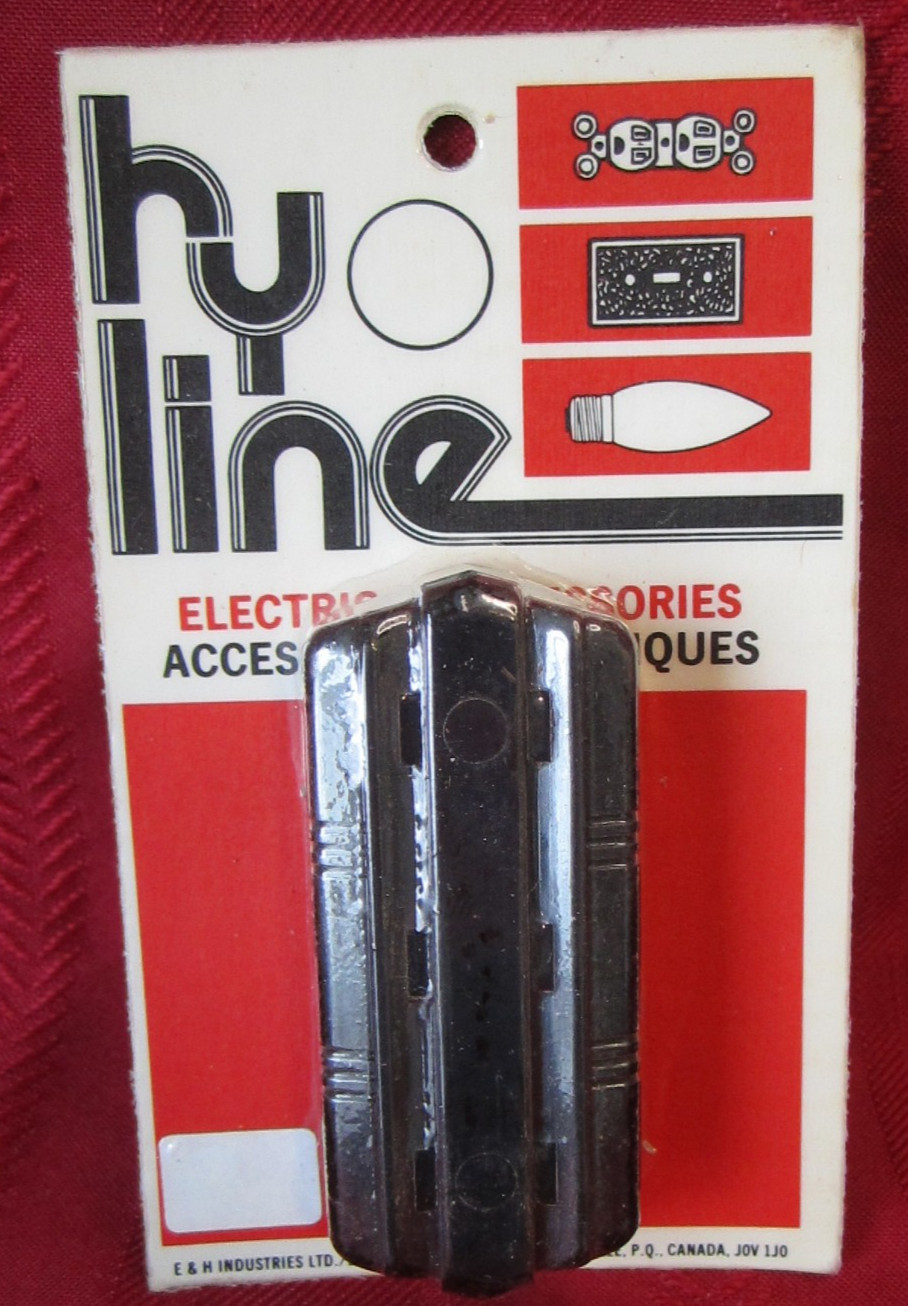 NOS GEM Bakelite Tri-Tap w/Prongs Electrical Plug Rubber Connector Cord Clamp