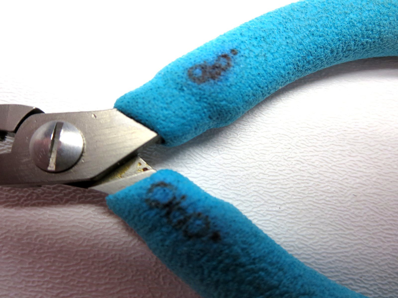 Erem 549E Specialty Pliers 4 1/2″ ED Safe Tapered Flush Cutter Swiss Used .