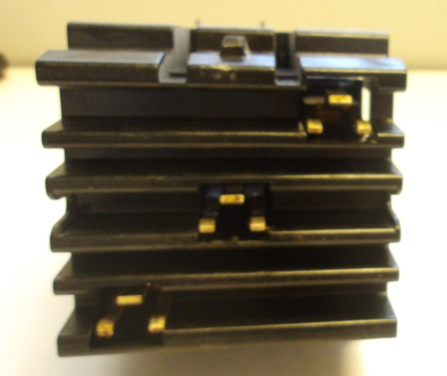 SQUARE D MOLDED CASE CIRCUIT BREAKER HG 060 50/60 HZ 50 AMP 3 POLE P/N HGA36050