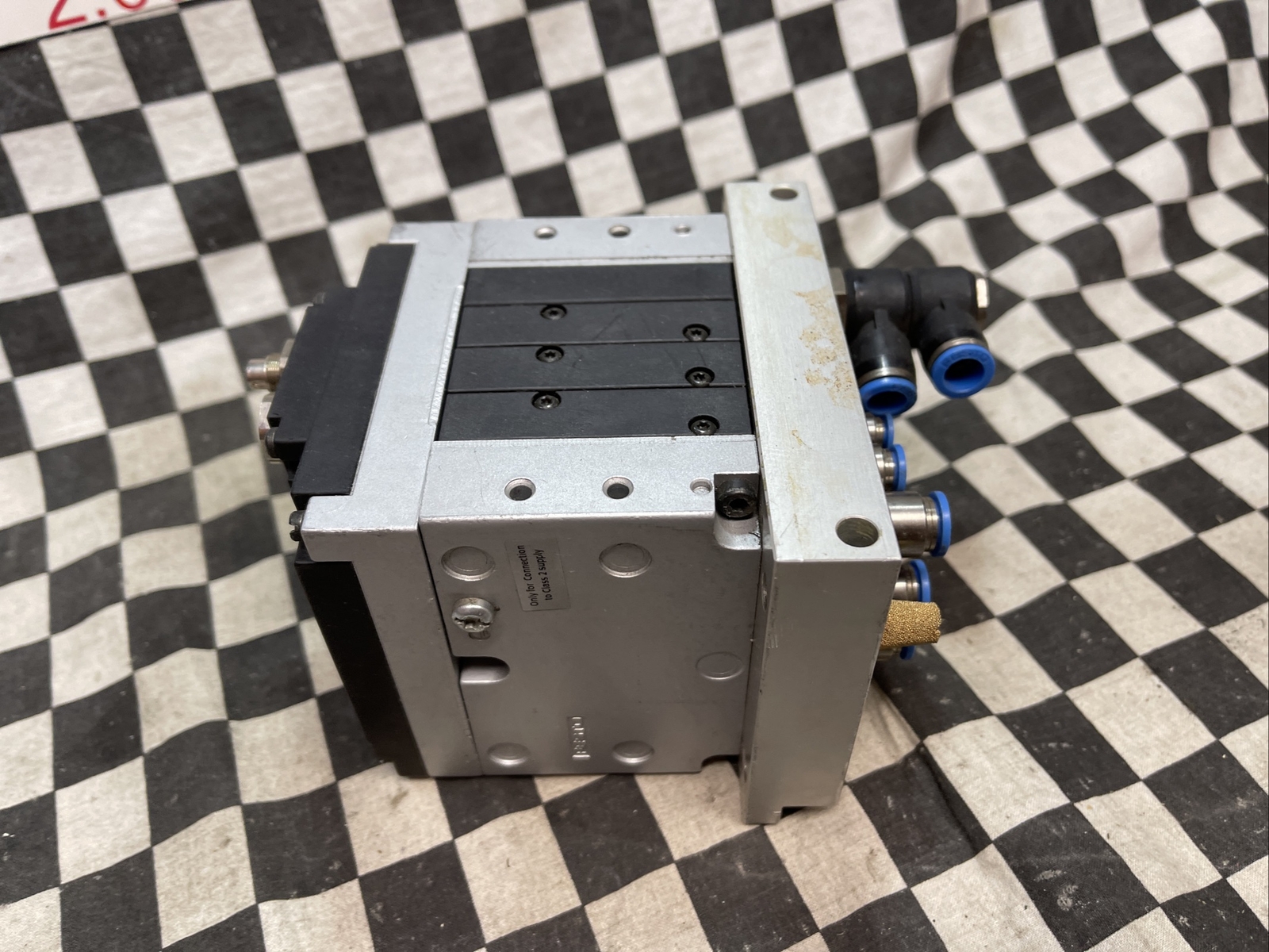 FESTO CPV14-GE-FB-4 CPV-14-VI CPV14-VI-P4-1/8-B 152425 152425 18260 161360