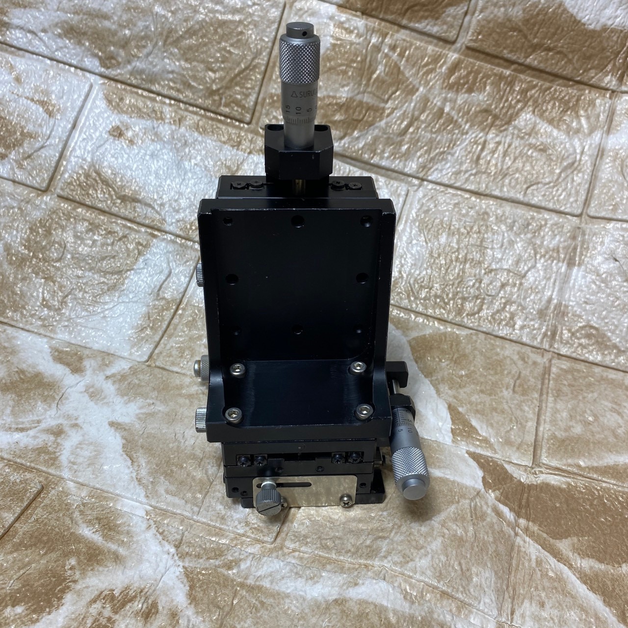 SURUGA SEIKI B11-60C-60CR-60AZ A47-5 MIX 3AXIS Stages as in photos, LAST, DHL