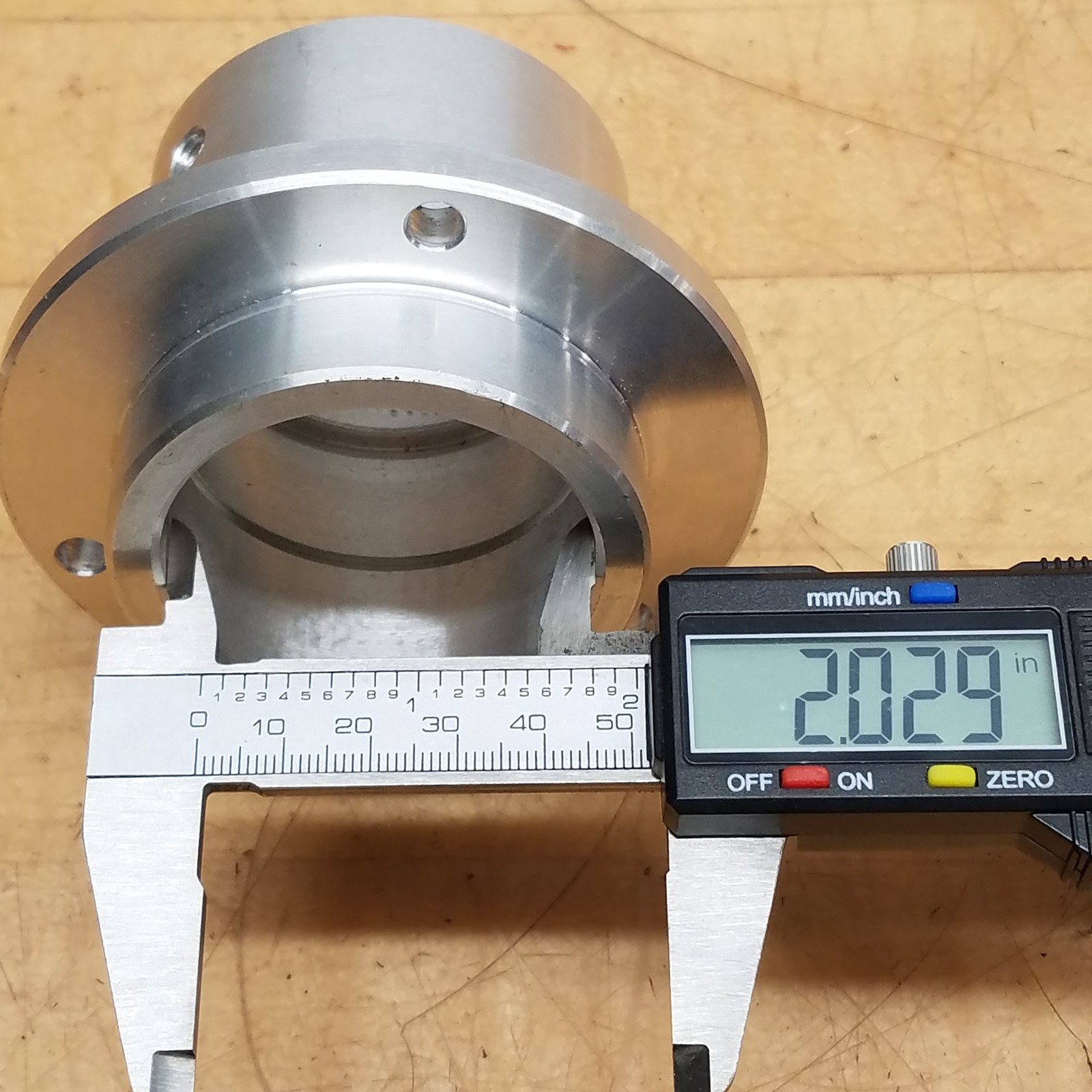 Flange, 1-13/16″ to 2″ ID, 3-3/4″ OD, 2-9/16″ Width, 1/4″ Bolt, 3 Bolt Holes