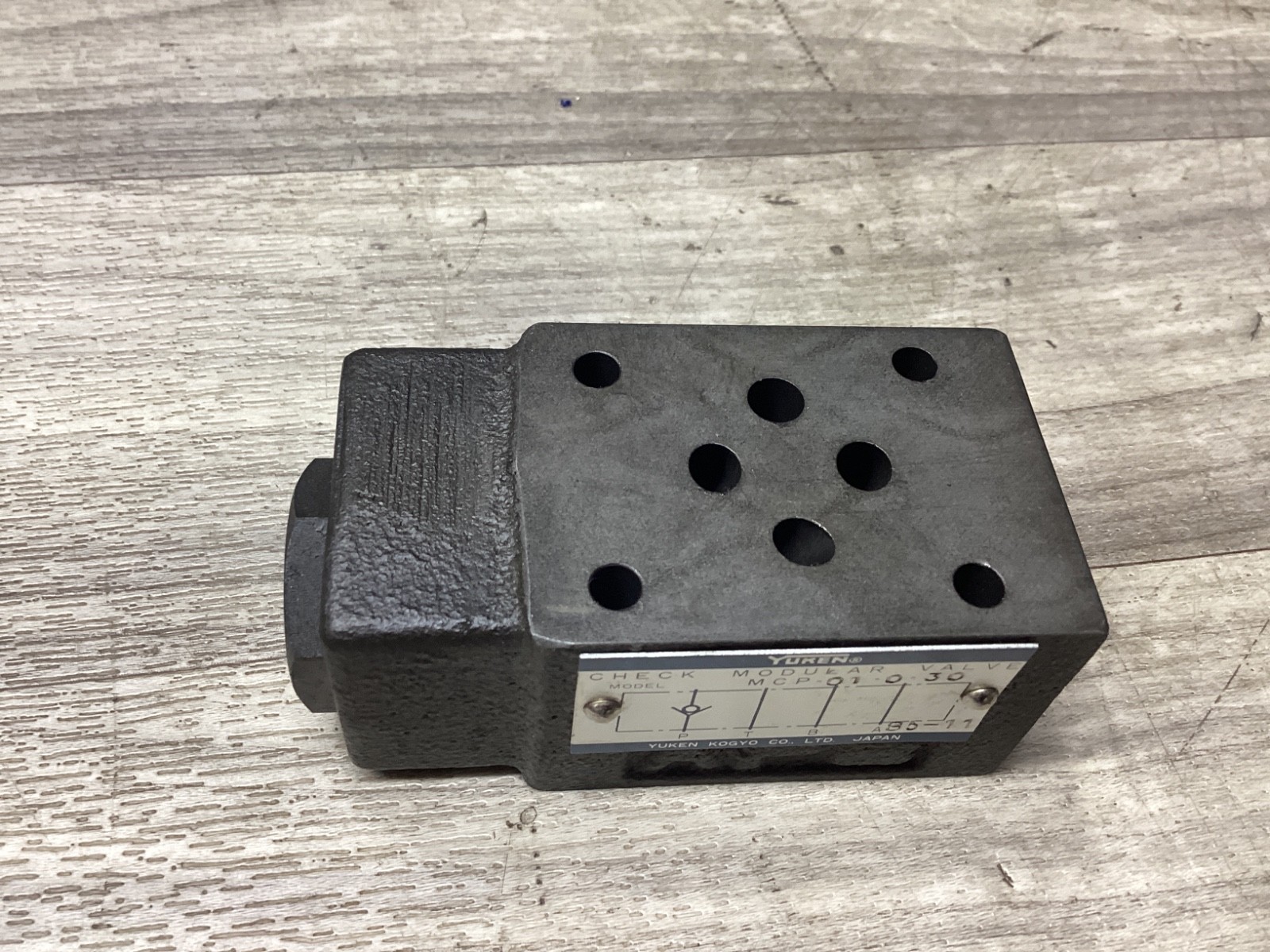 Yuken MCP-01-0-30 Modular Check Valve #104D45PR5