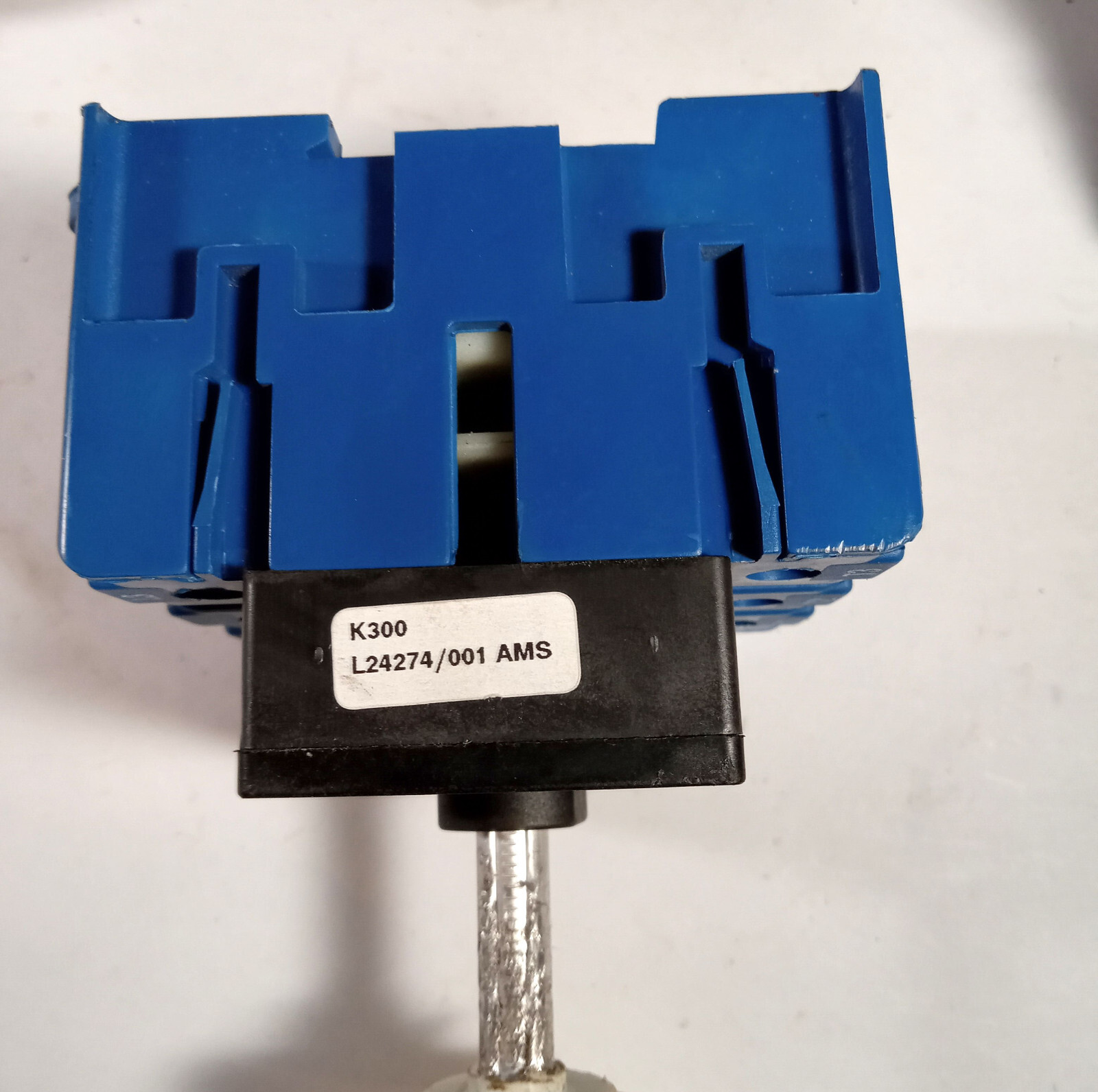 1 USED KRAUS & NAIMER KG100 SWITCH L24274/001AMS 3 POLE UNB ***MAKE OFFER***