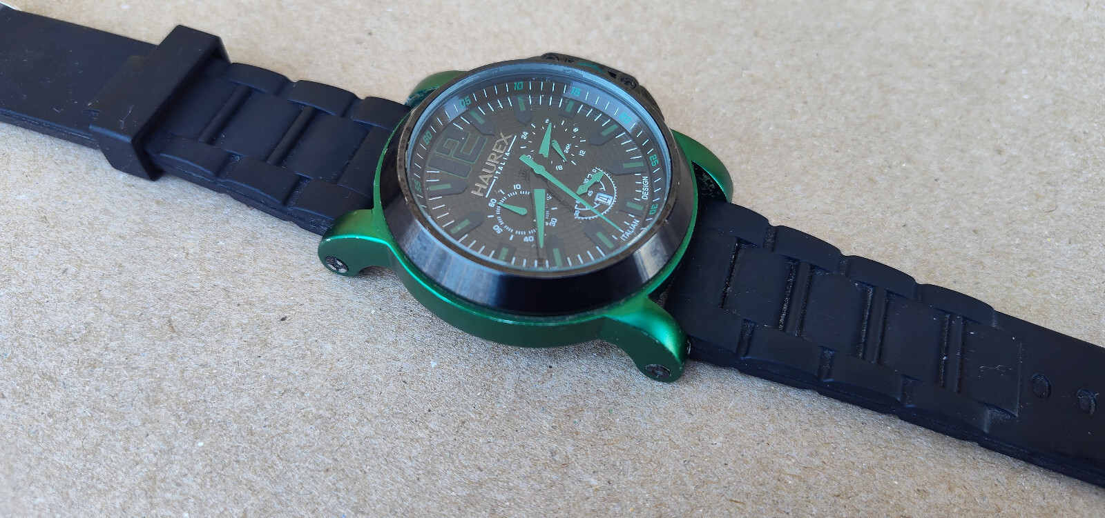 Haurex Italy San Marco Men’s Watch Item No. 1D370UNV BLACK @ GREEN