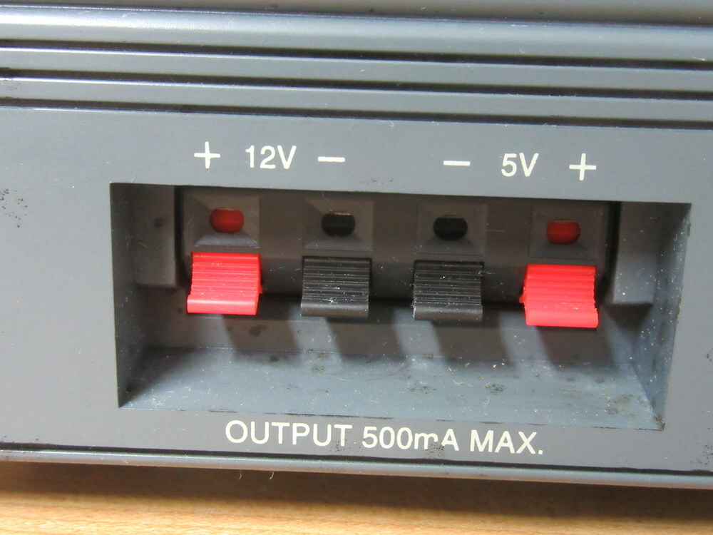 Extech 382203 DC Power Supply