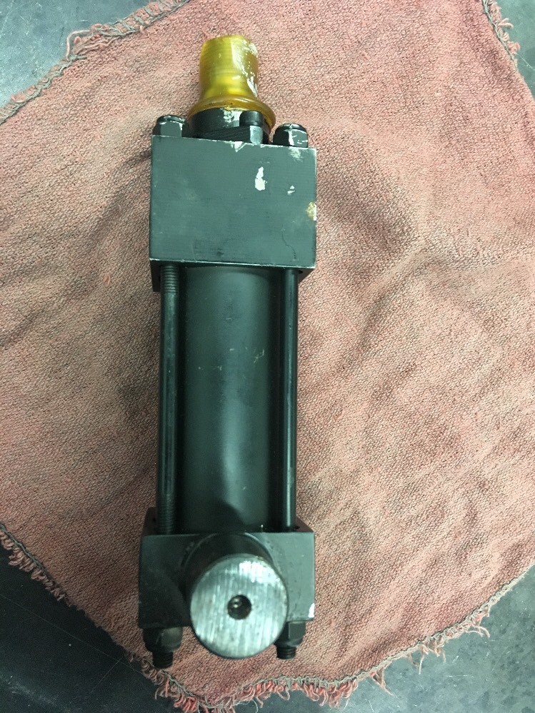 HENNELLS HA-MT2-NC PNEUMATIC CYLINDER 1.5″ BORE 2 STROKE 250 psi NEW USA