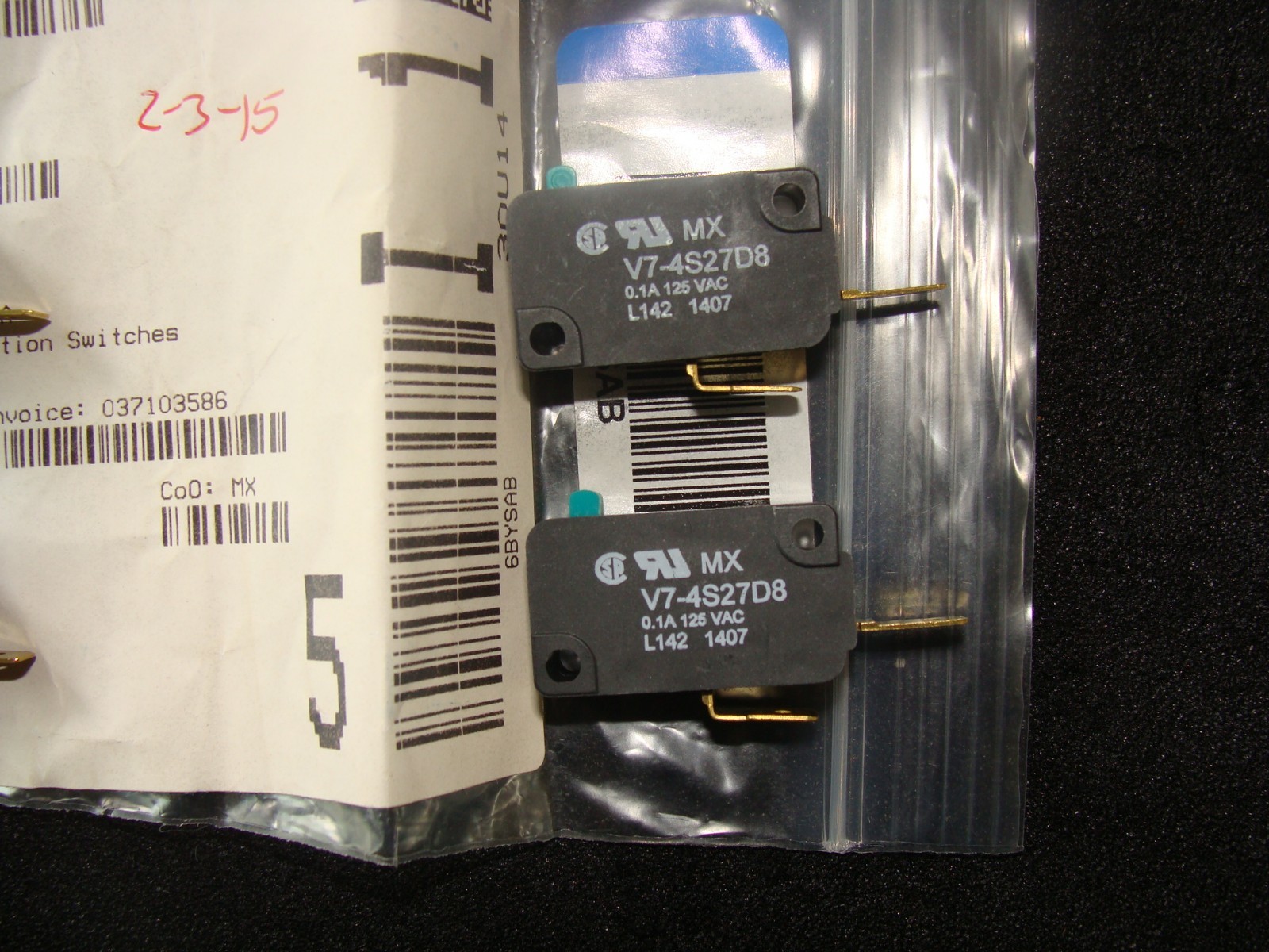 4 New Mouser Electronics MX 785-V7-4S27D8. 0.1A, 126VAC. L142 1407.