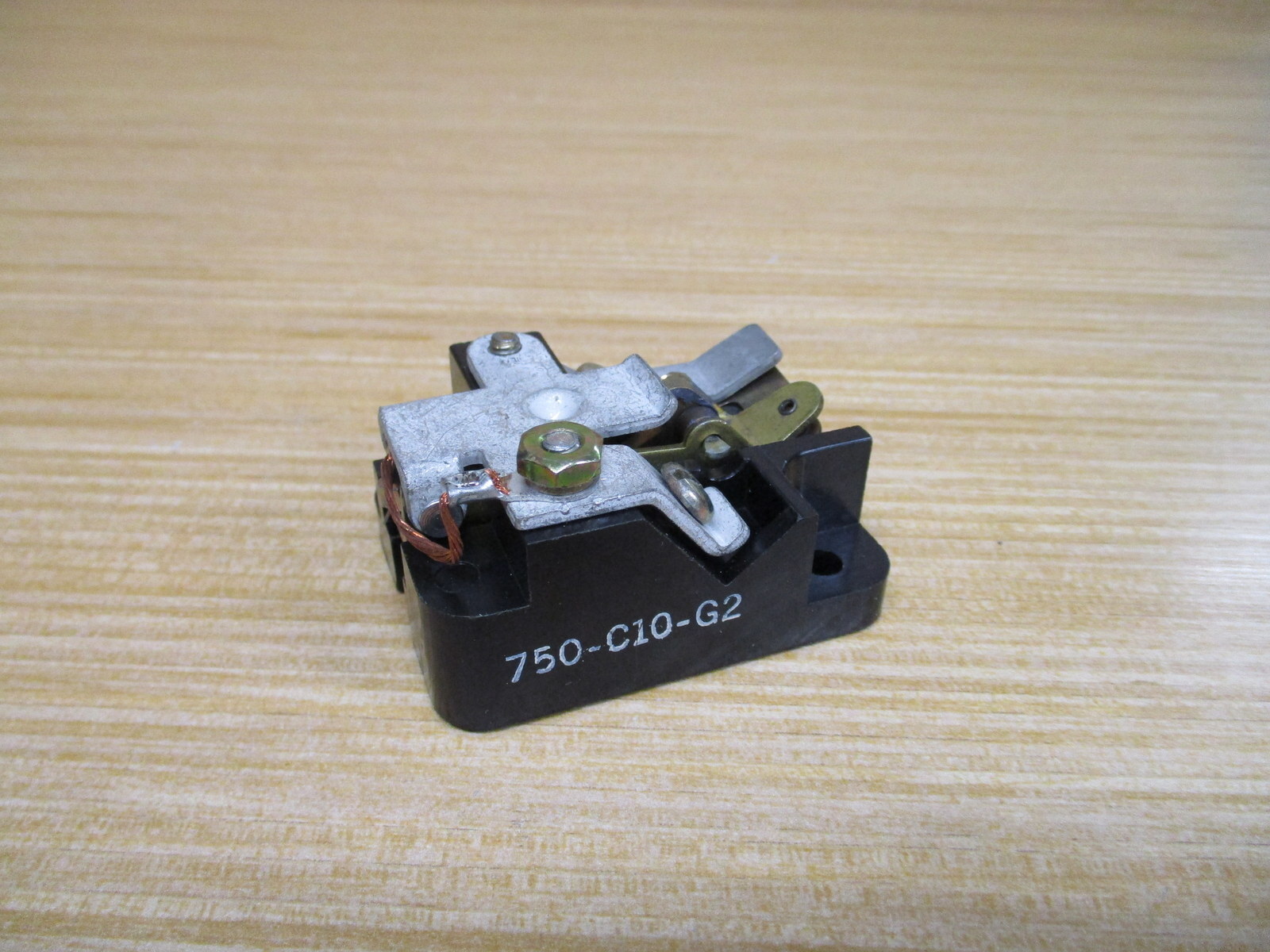Square D 750-C10-G2 Schneider Control Block 750C10G2