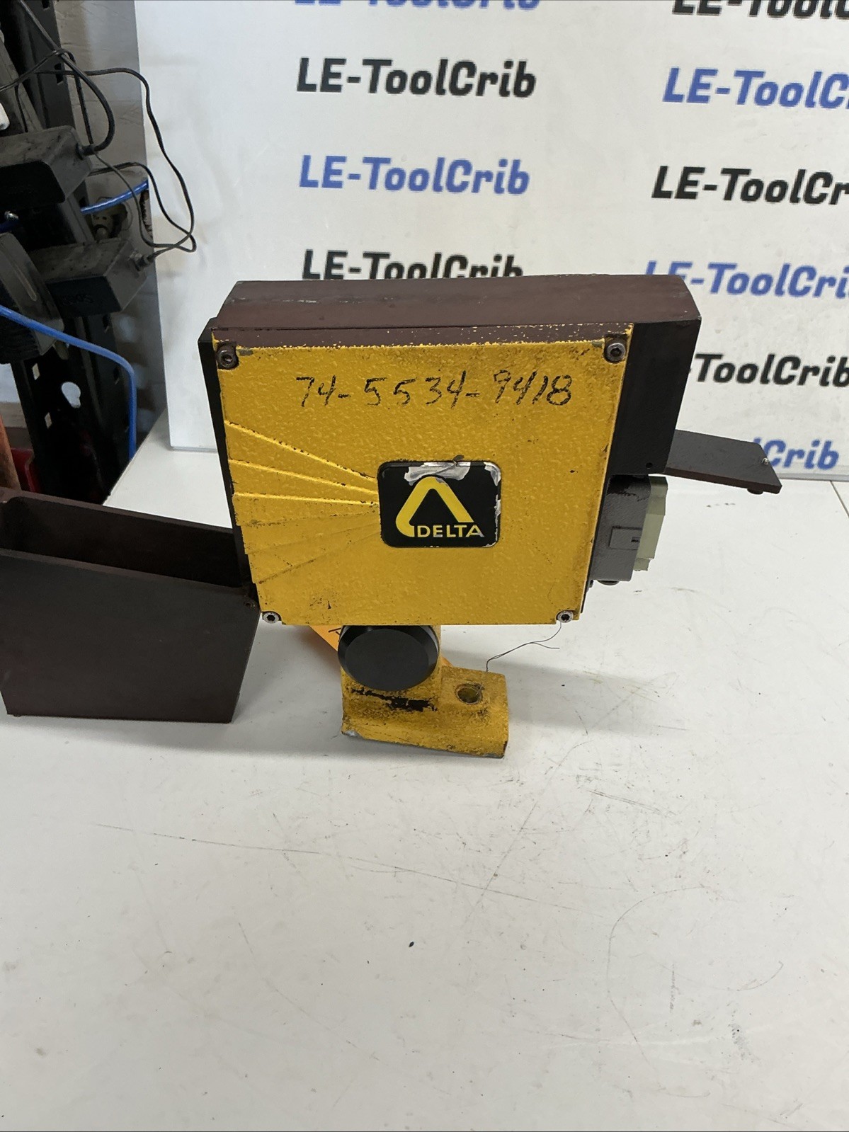 DELTA DC 3030L 110V 0.2A 60HZ AB-618S