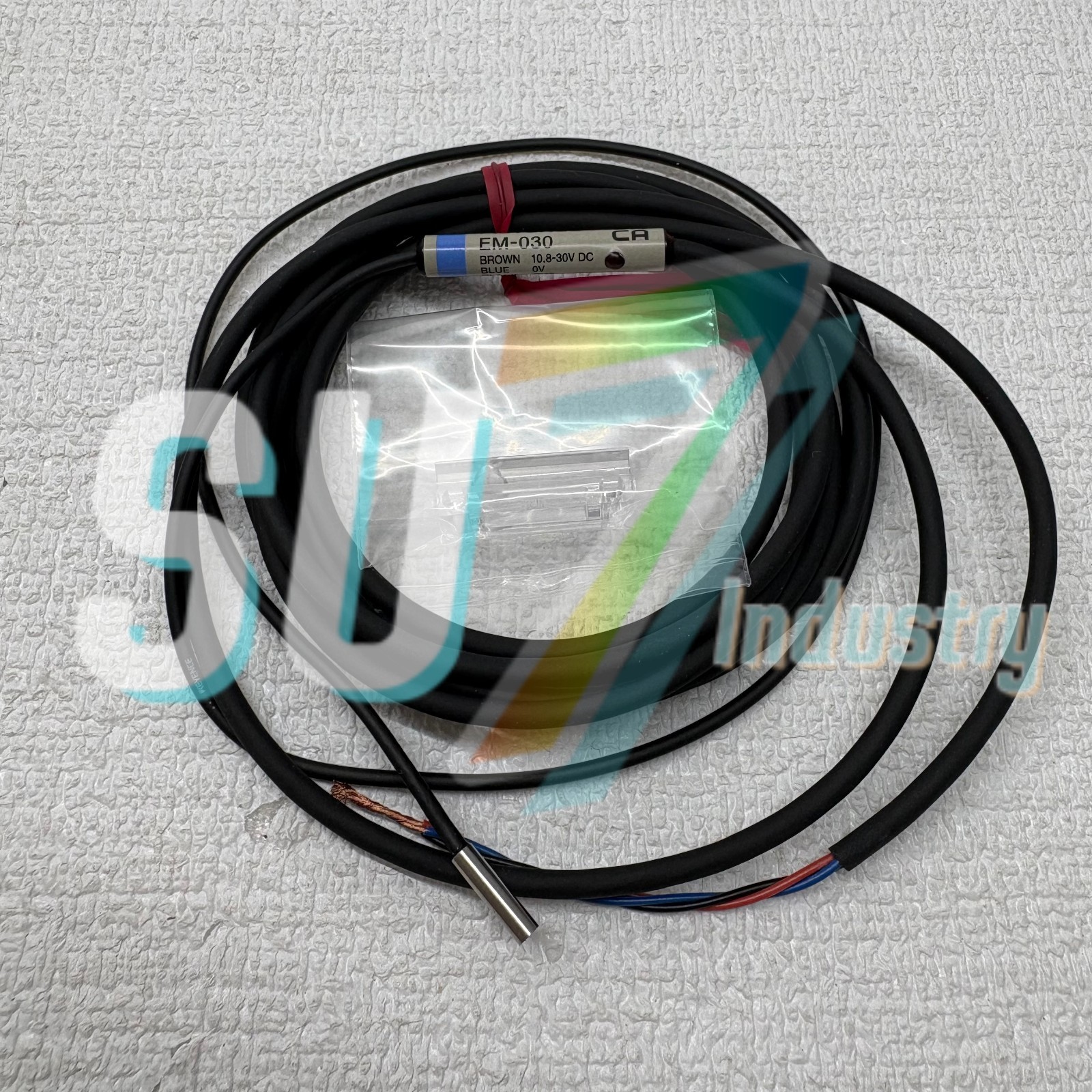 #1pcs new Keyence EM-030 proximity transducer