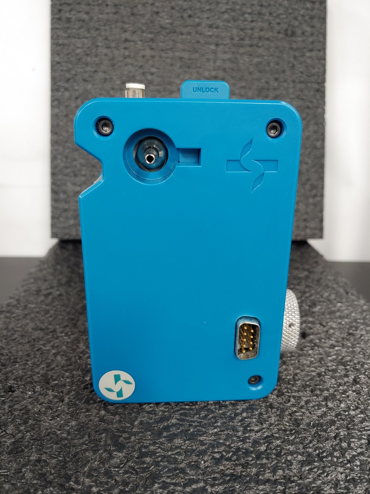 FLUIGENT SMART MICROFUIDICS FLOW-EZ LU-FEZ-07000 Microfluidic Flow Controller