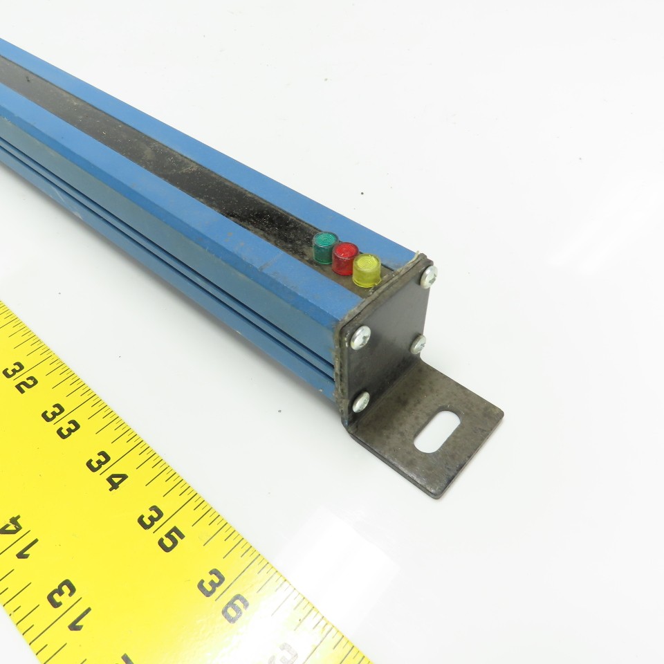 Pinnacle 53-012 MicroGuard Light Curtain Emitter 20′ Range 30 mSec Response