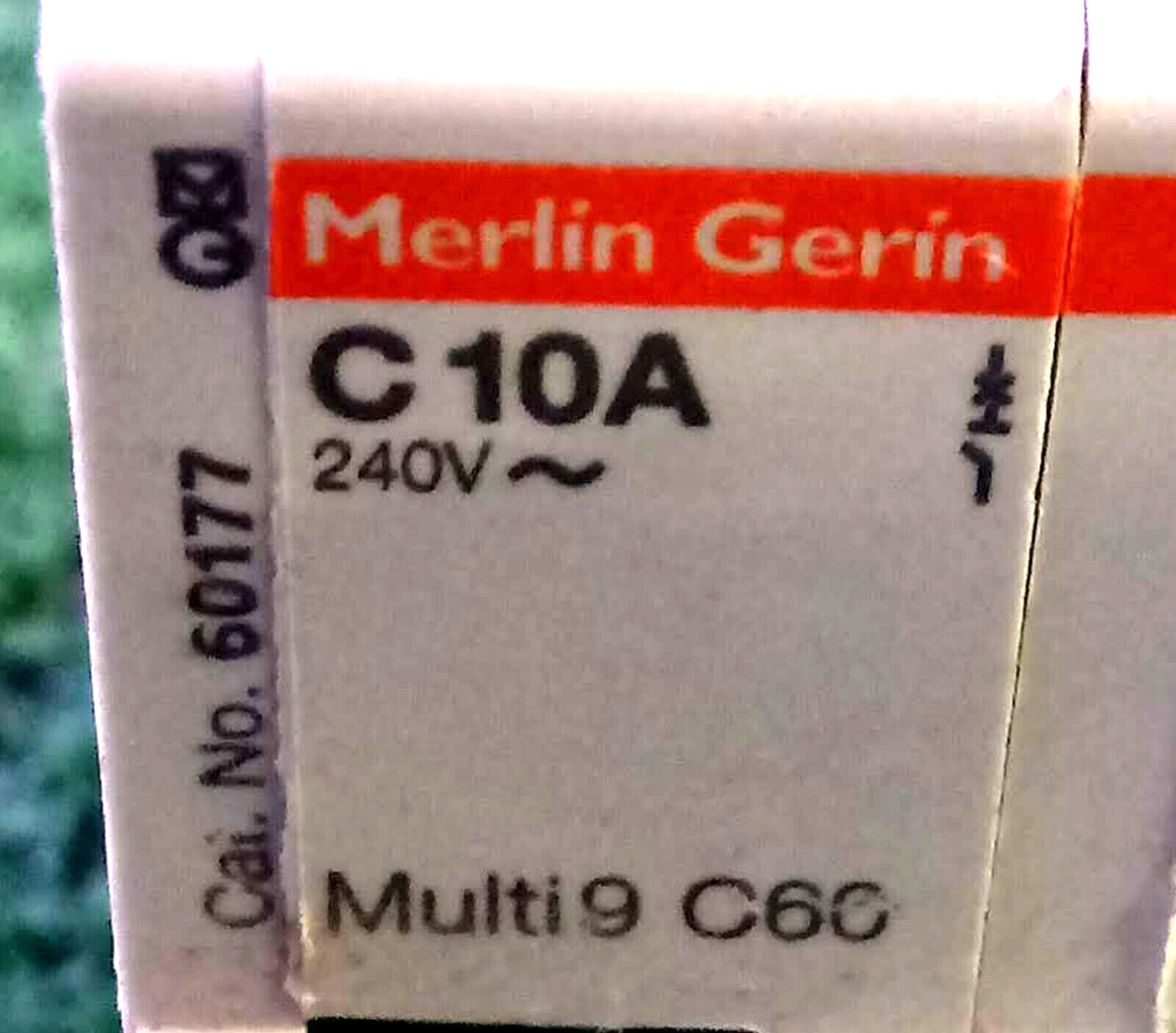1 USED MERLIN GERIN C10A 60177 MULTI 9 C60 CIRCUIT BREAKER 240V~ **MAKE OFFER**