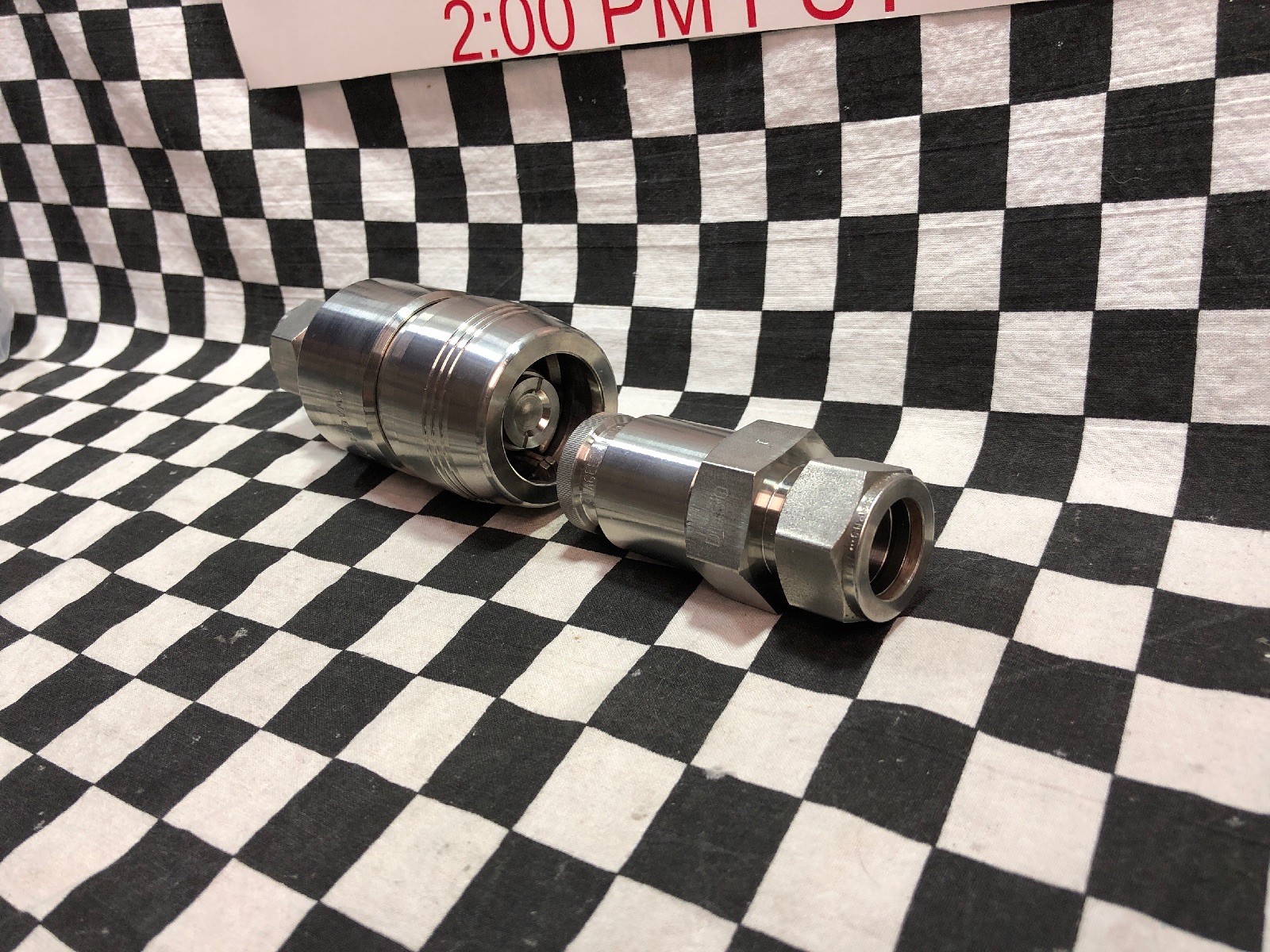 Swagelok Quick Connect Body 3/4″, SS-QTM8A-B-1210 & SS-QTM8-D-1210