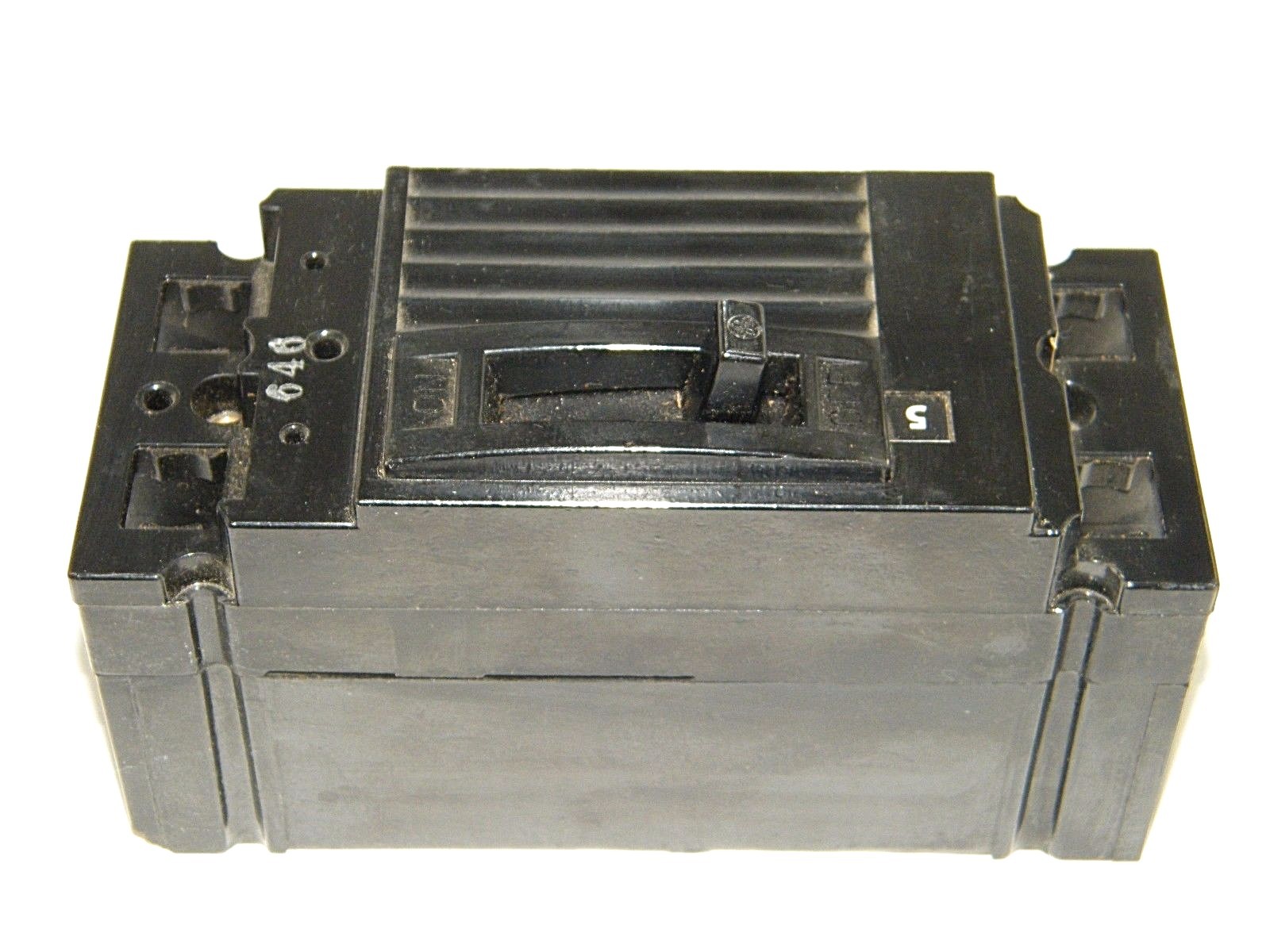 GENERAL ELECTRIC / GE 2 POLE CIRCUIT BREAKER 20AMP 240v ac, TE122020 125-250v dc
