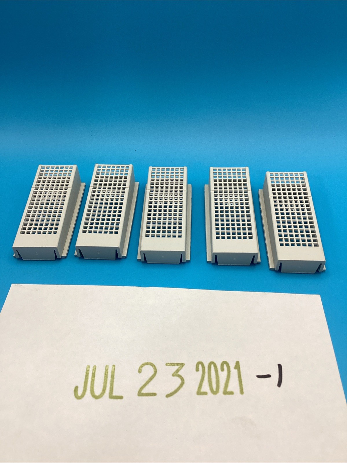 EATON NZM2-XIPA FINGER PROTECTION COVER (lot Of 5) Used SHIPS FREE