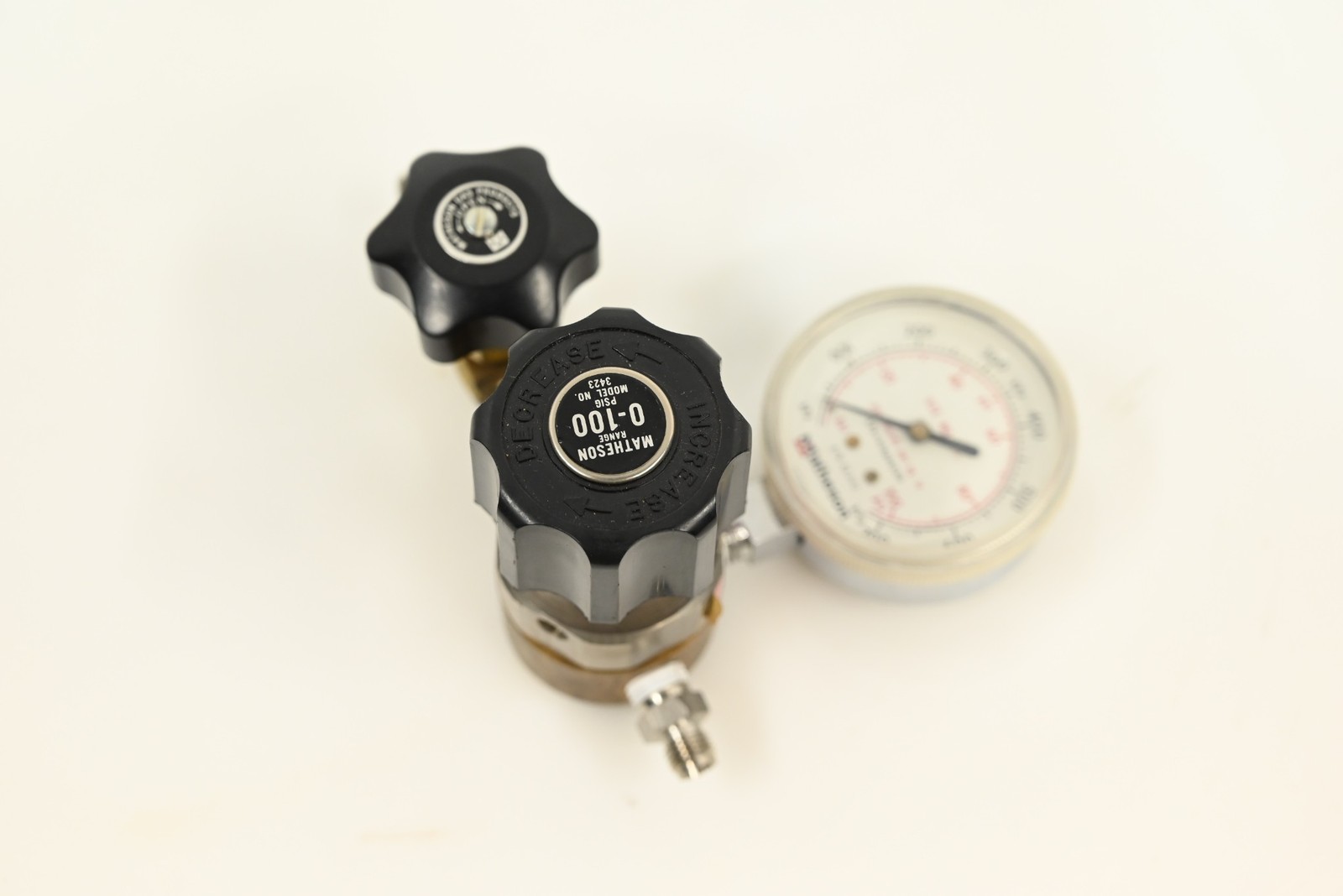 Matheson 3423 Brass High Purity Gas Regulator