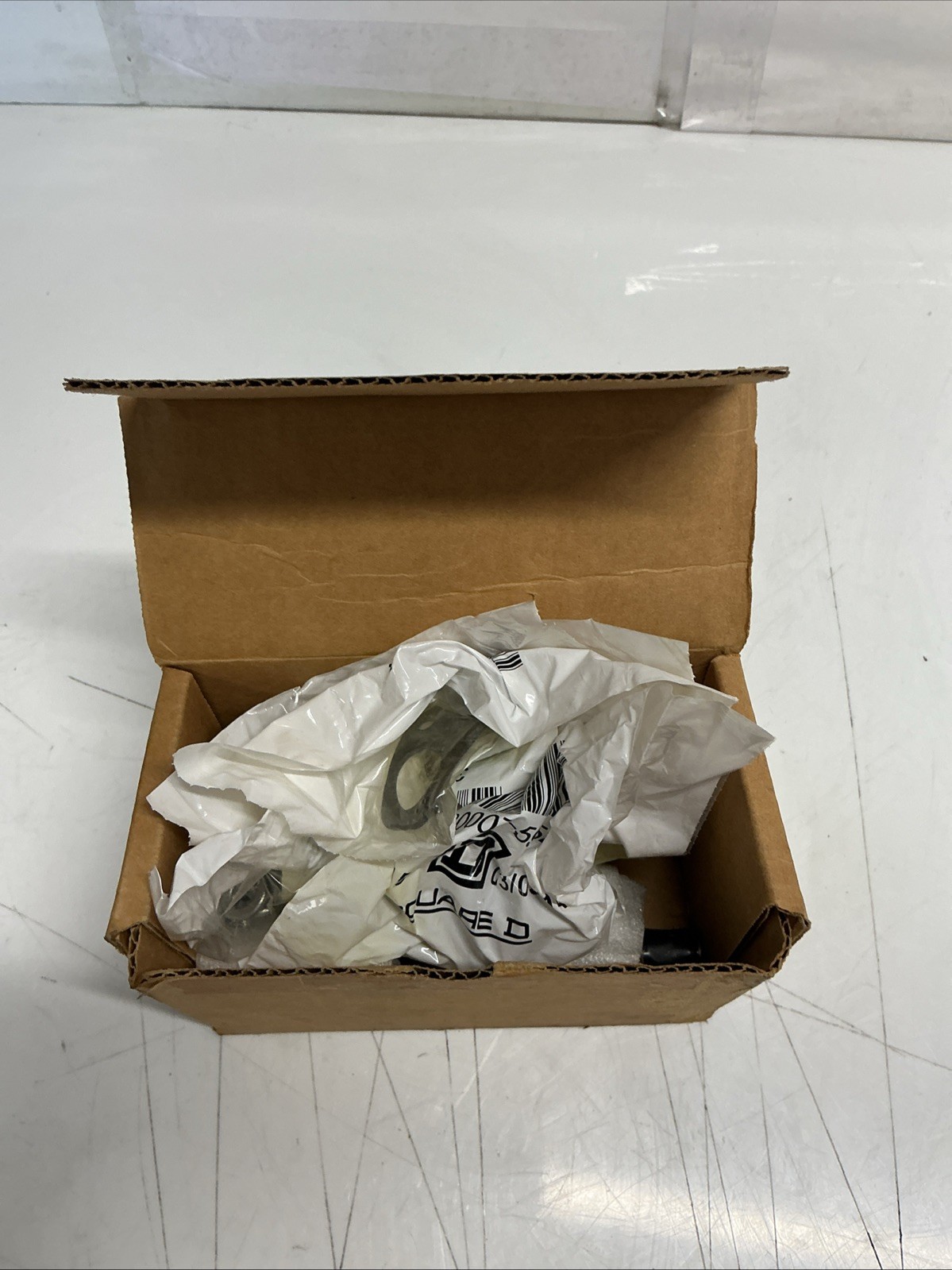NIB Square D Door Closing Mechanism 9423M4 Ser C Z-868