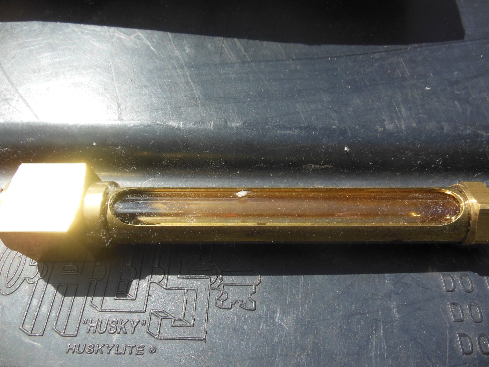LDI G421-3 oil level indicator 4-1/4″ long sight