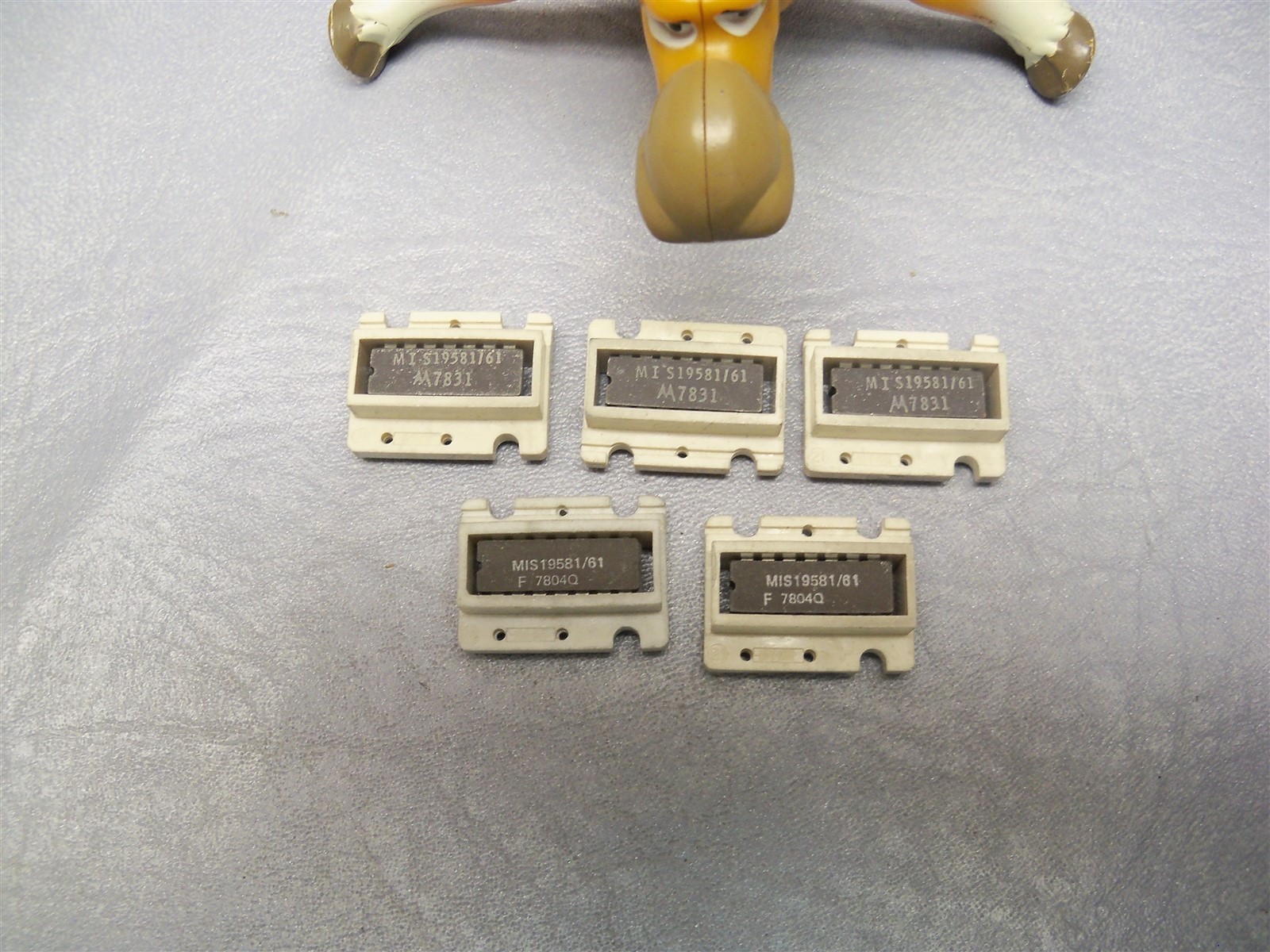 MIS-19581/61 Motorola / Fairchild Integrated Circuit Case – Lot of 5