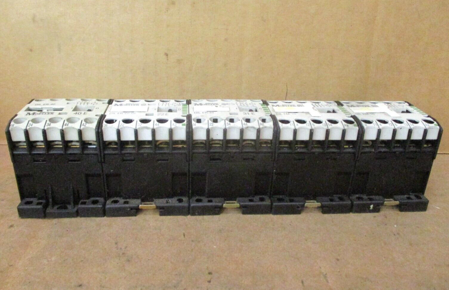 Klockner Moeller Contactors DIL EM-10 ER22-GI ER-31 ER-40 Lot of 5 Pcs 50097HM
