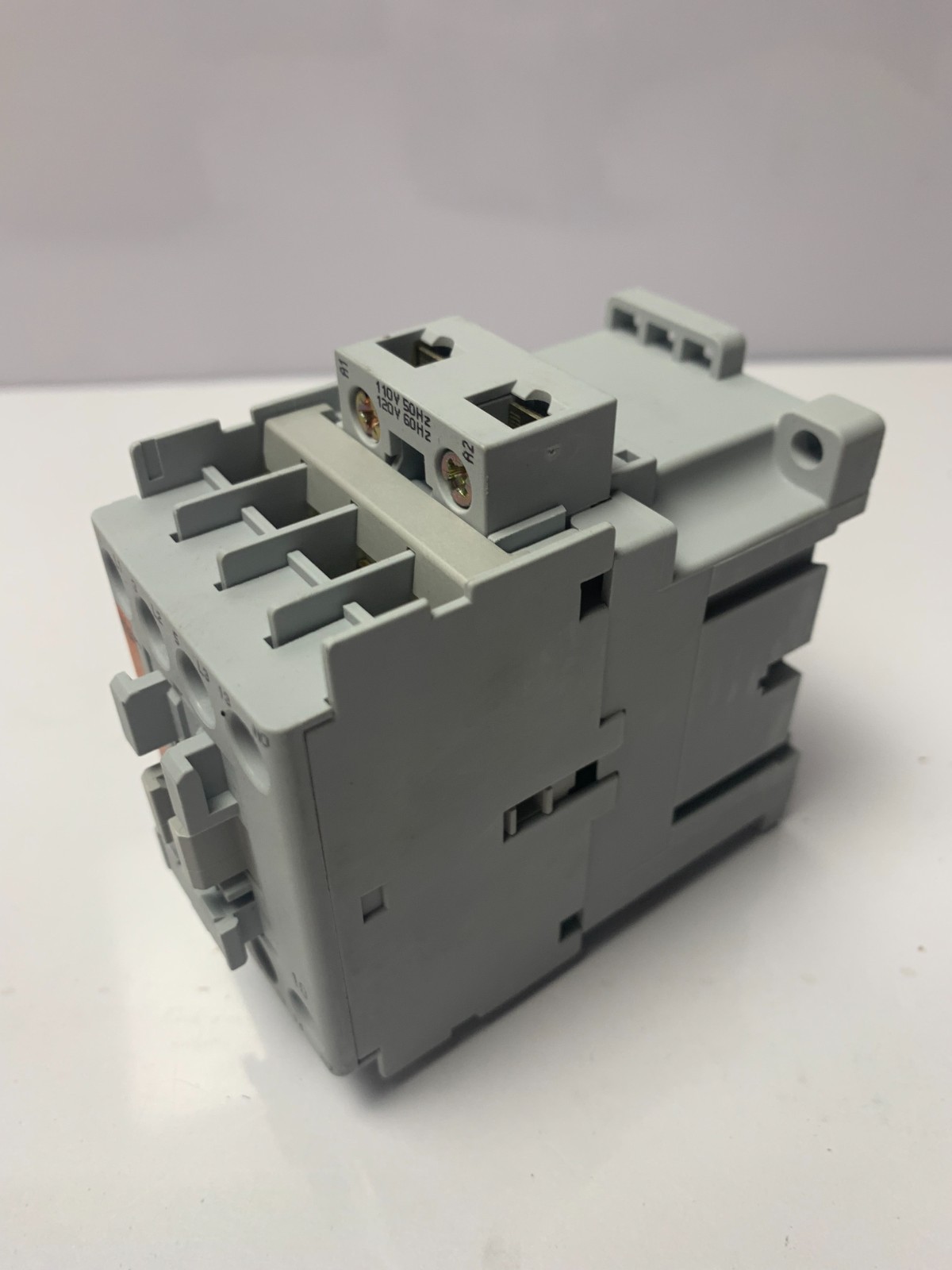 New Sprecher + Schuh Contactor CA7-9-10 110/120VAC