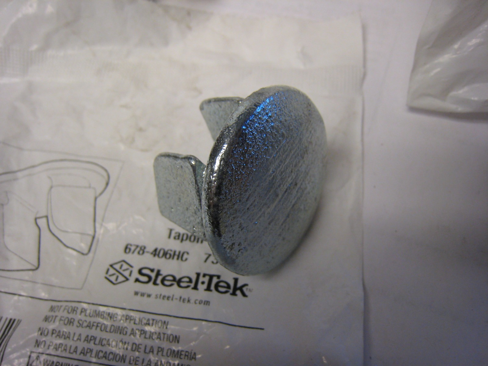 One lot of 3 X Steel-Tek  1-1/4″ End Plug 678-406HC