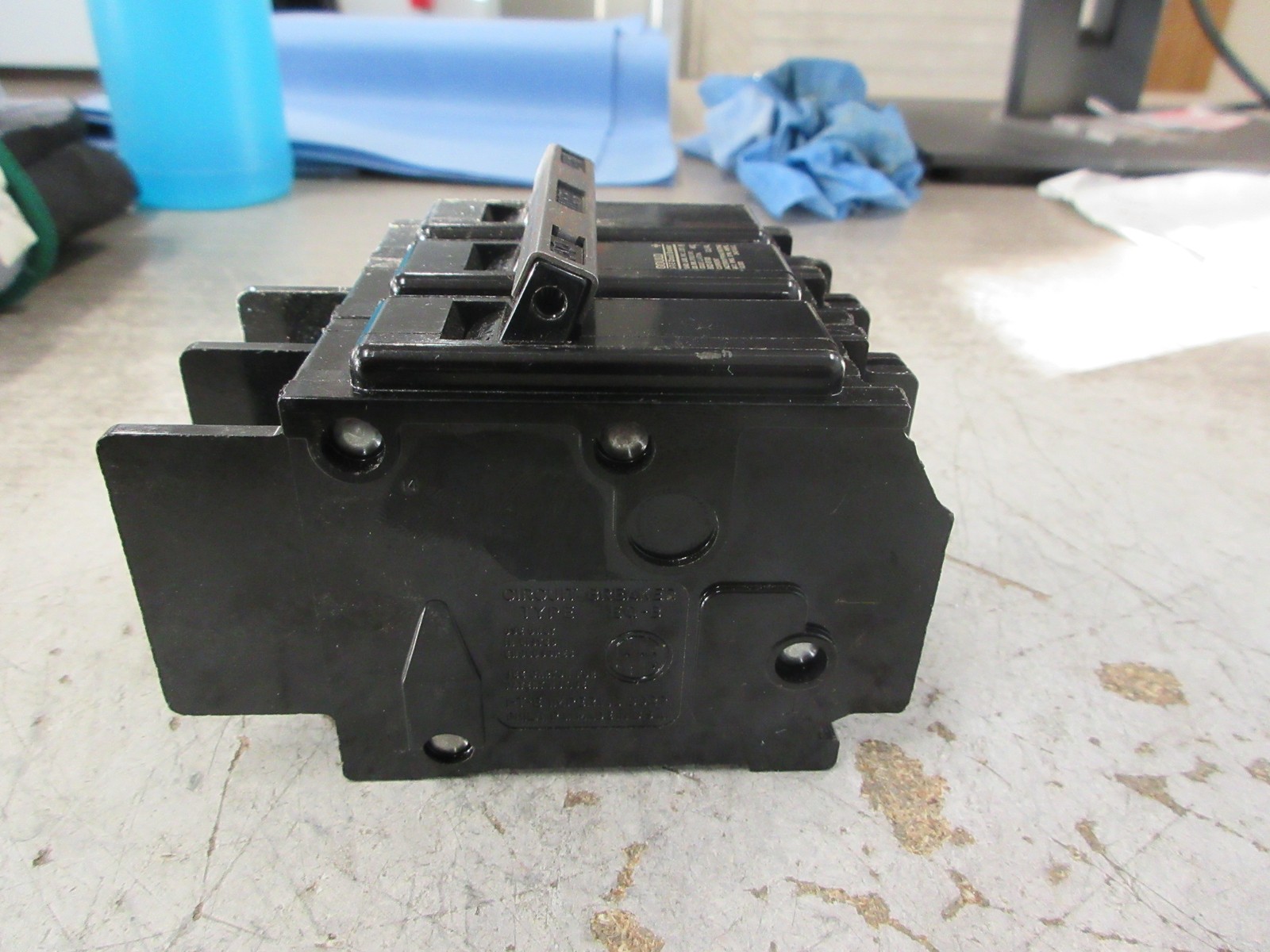 Gould ITE Bolt-On Circuit Breaker BQ3-B100 100A 240V 3P *Chipped Corner* Used