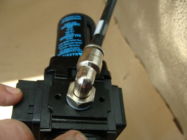 WILKERSON PNEUMATIC FILTER REGULATOR B08-02-FKG0 150PSIG MAX