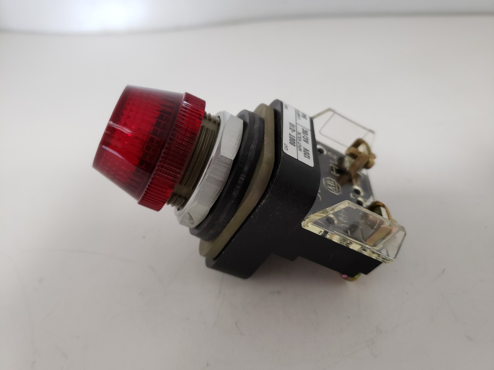 ALLEN BRADLEY 800T-Q10R PILOT LIGHT 30.5mm 120V RED LENS SERIES TNIB