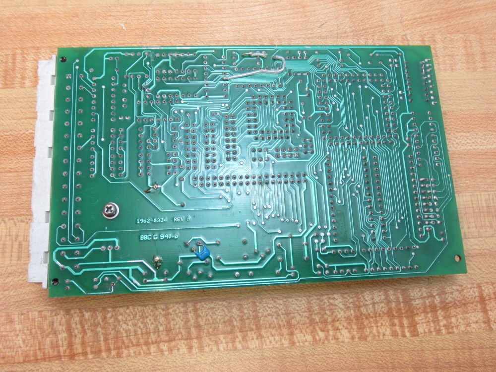 Digatron 1962-7334 Circuit Board 19627334 Chipped Connector Housing