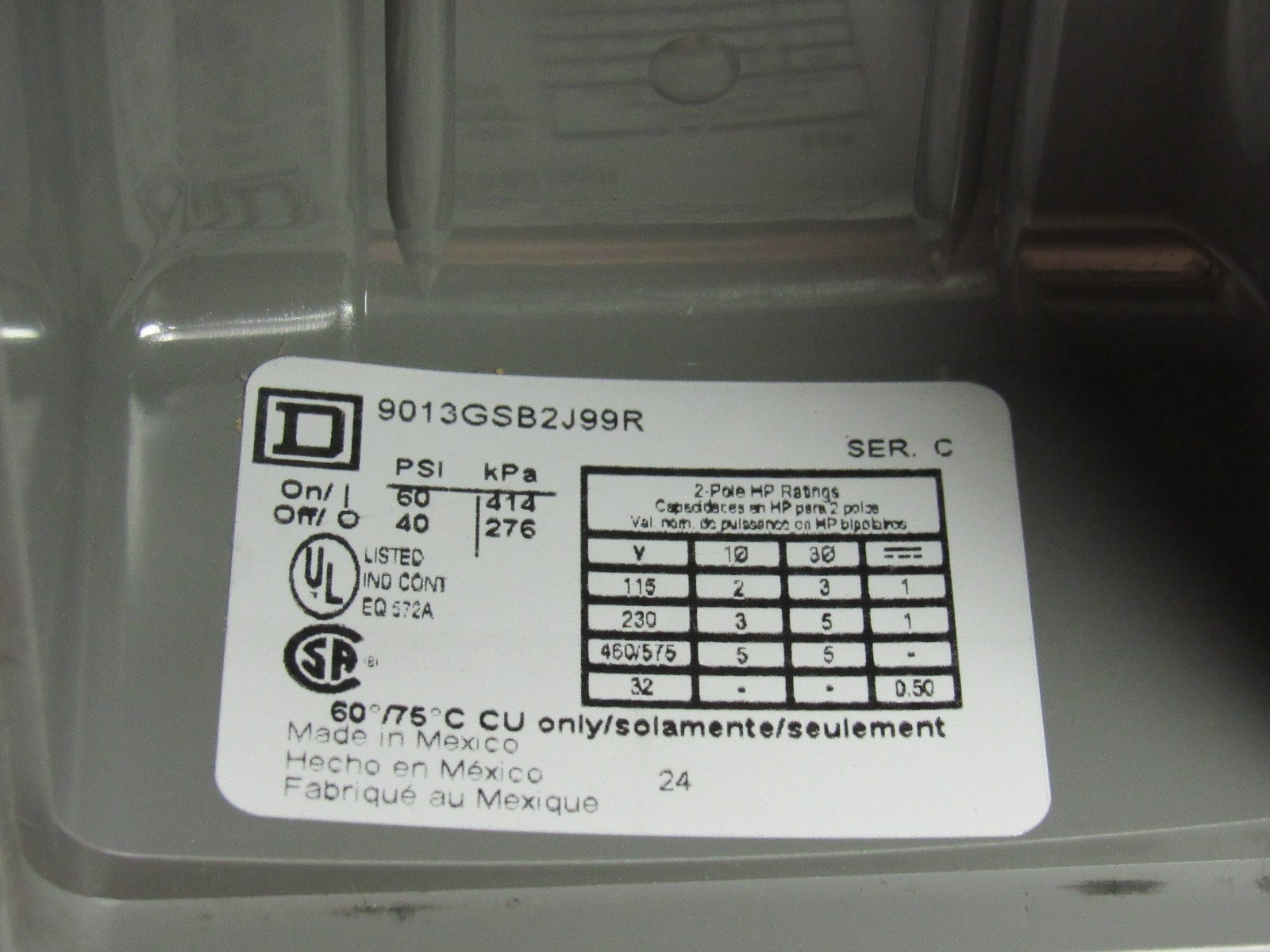 NEW SQUARE D PRESSURE SWITCH 9013GSB2J99R SER C