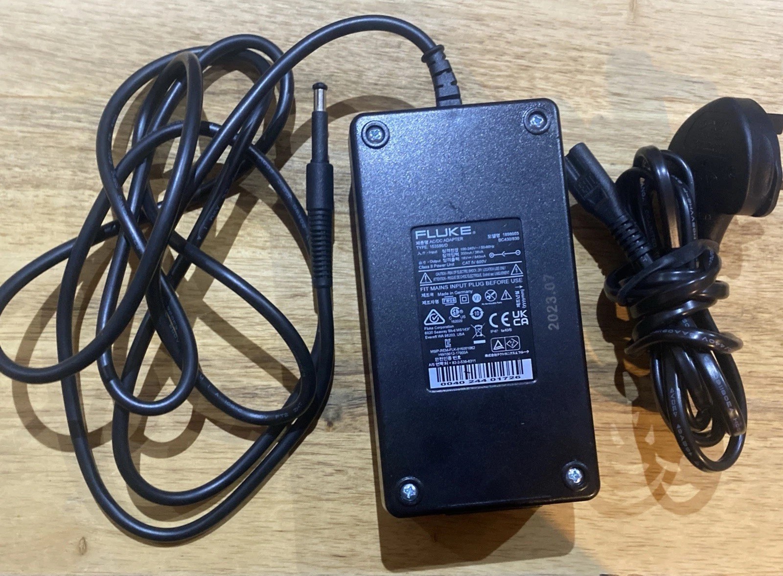 Genuine Fluke BC430/830 Battery Charger Adapter for ScopeMeter