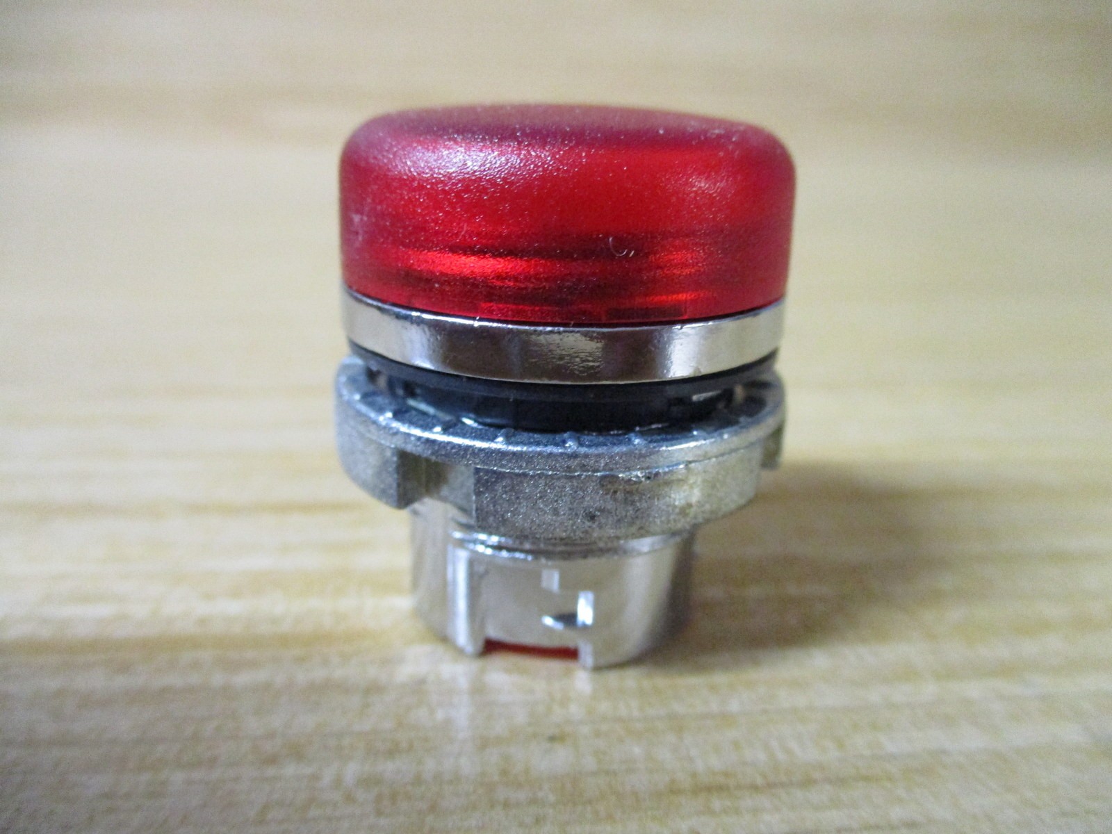 General Electric P9CLRD Pilot Light W/O Mount