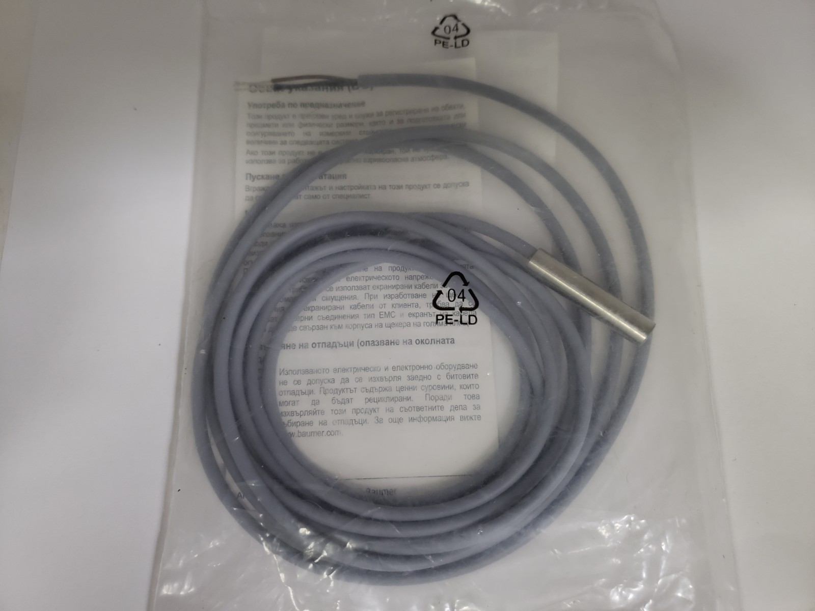 BAUMER IFRM 06P1701/L INDUCTIVE PROXIMITY SENSOR 10-30 VDC PNP NO (10212284) NIB