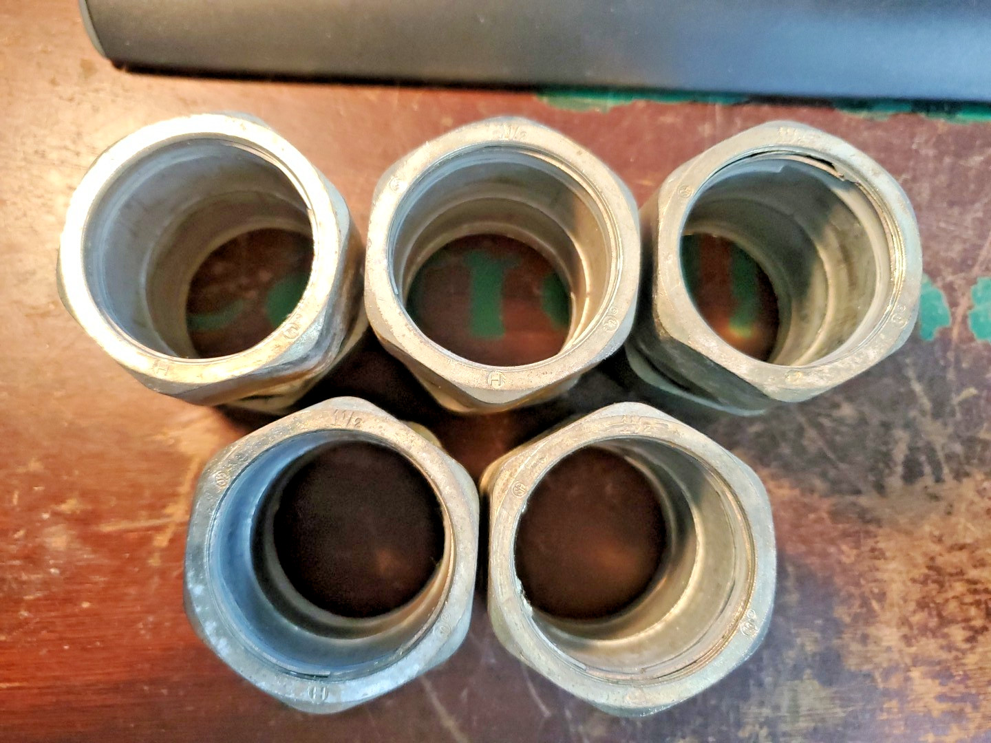 (5-PCS) 1-1/2″ RAIN TIGHT COMPRESSION COUPLING (VR10)