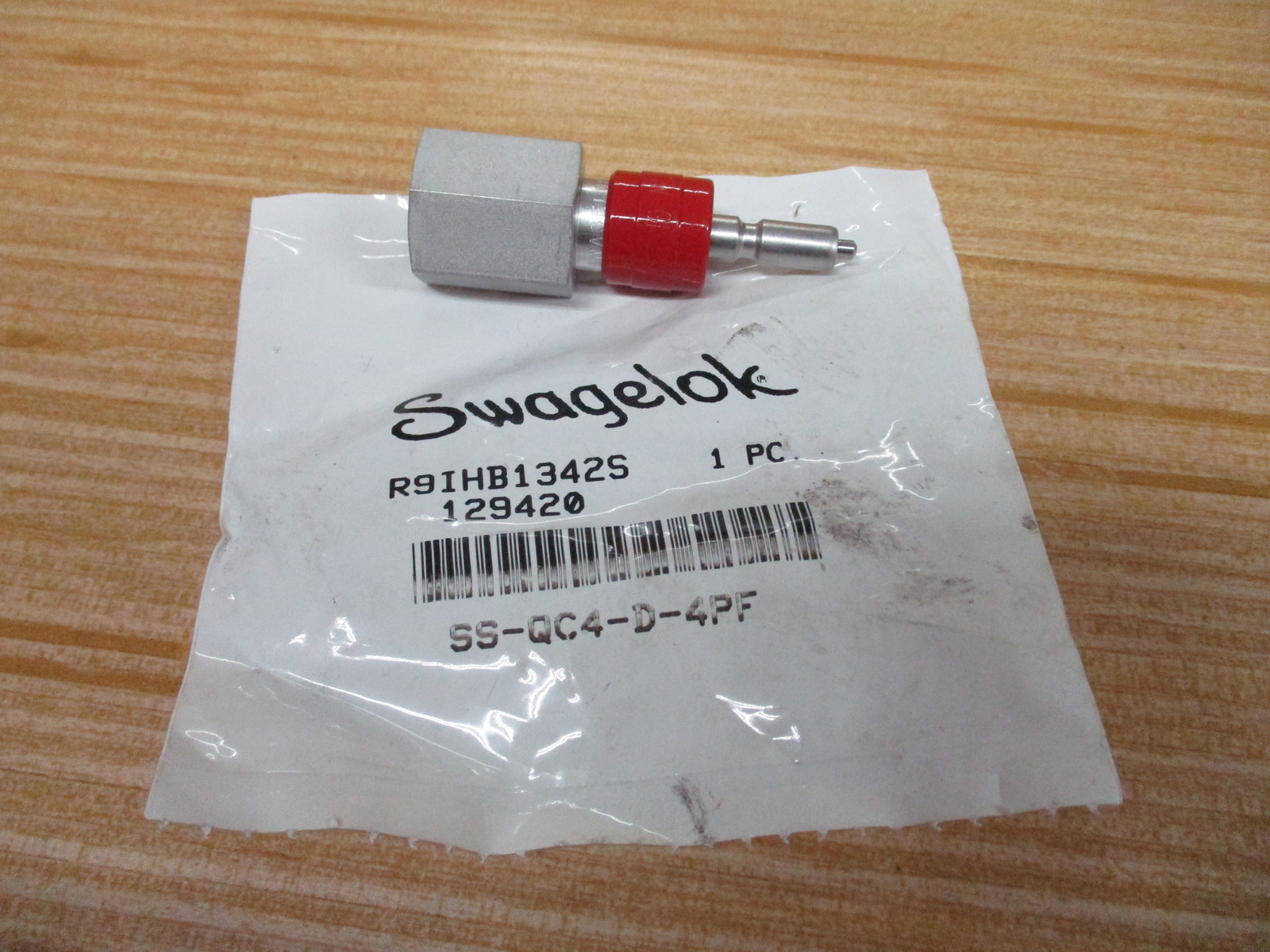 Swagelok SS-QC4-D-4PF Quick Connect Stem W/ Valve
