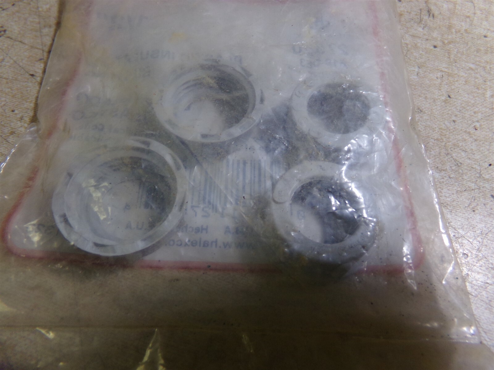 NEW Halex 27520 1/2″ Plastic Insulating Rigid Bushing 4-Pack *FREE SHIPPING*