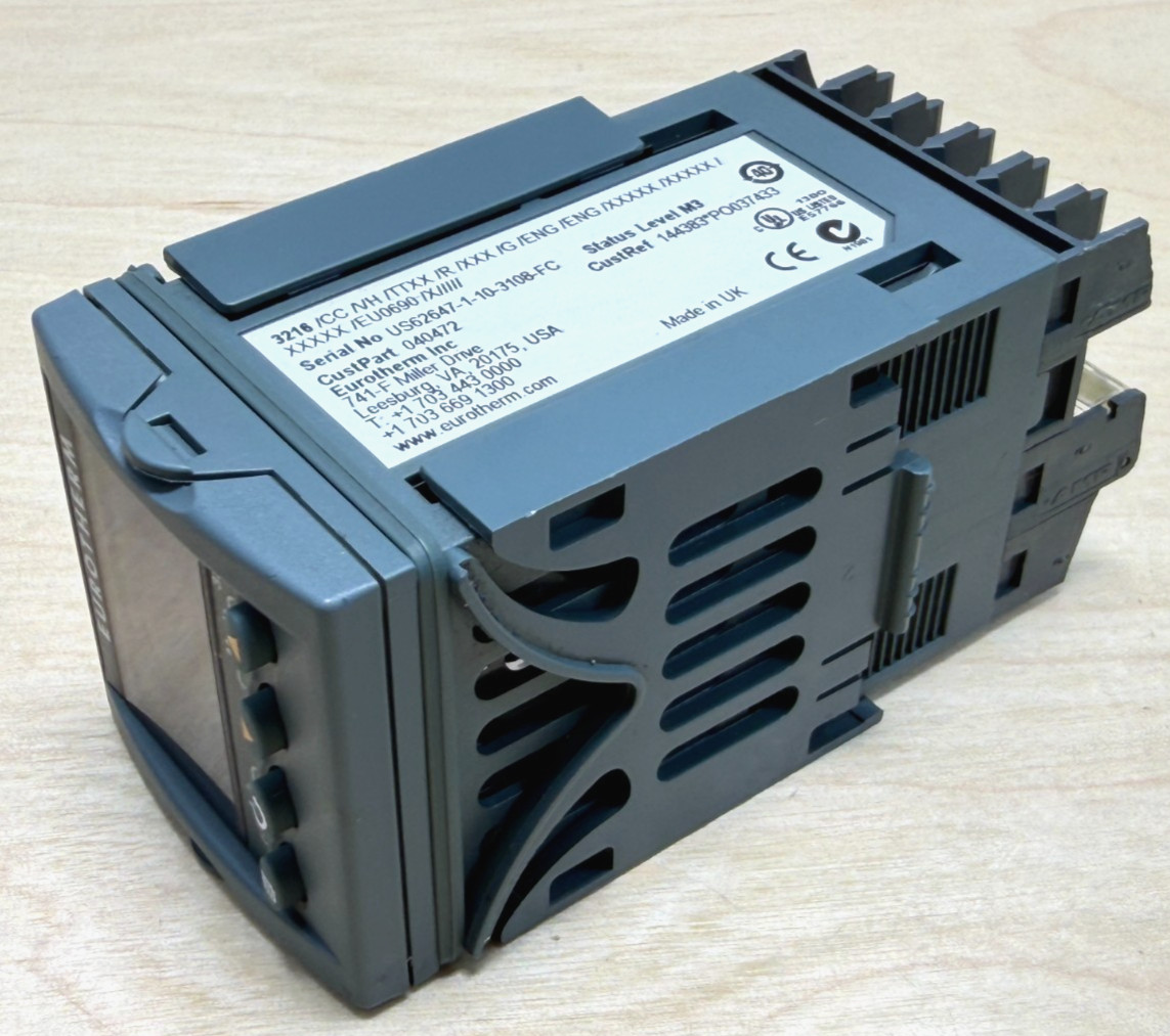 Eurotherm 3216 Temperature Controller, 3216/CC/VH/TTXX/R/XXX/G/ENG EU0690
